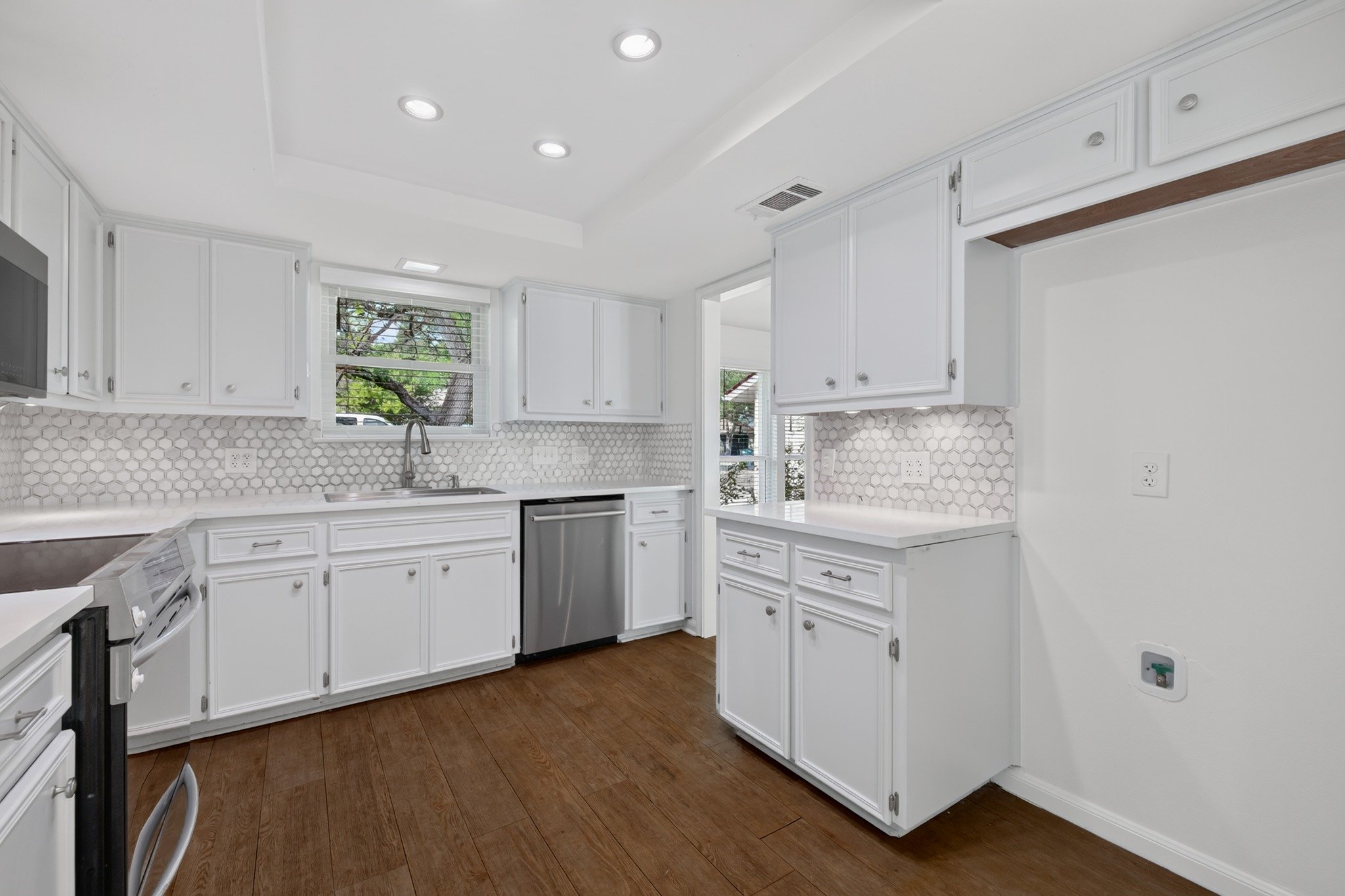1317_Wilson_Heights_Drive_0015.jpeg