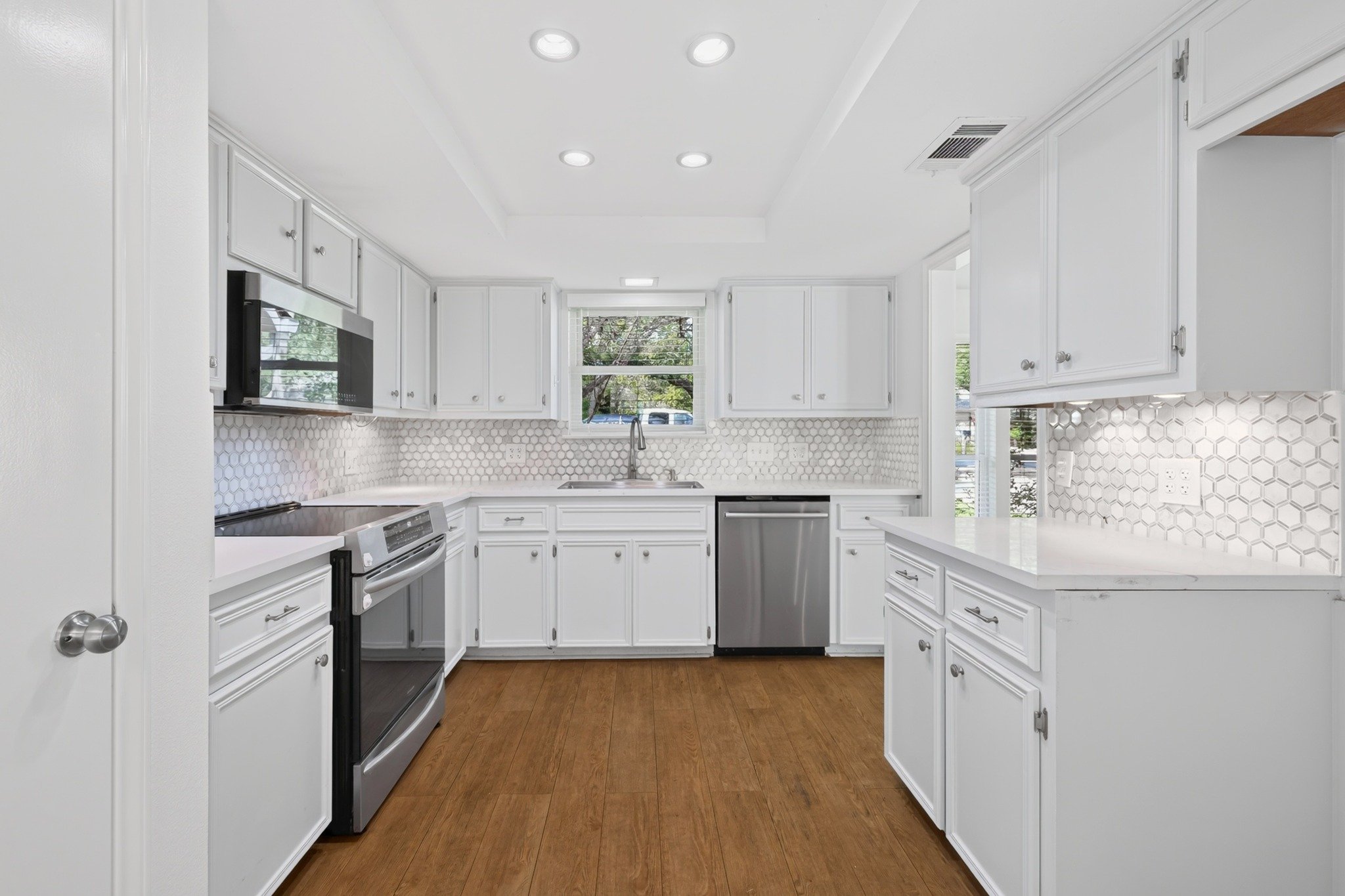 1317_Wilson_Heights_Drive_0013.jpeg