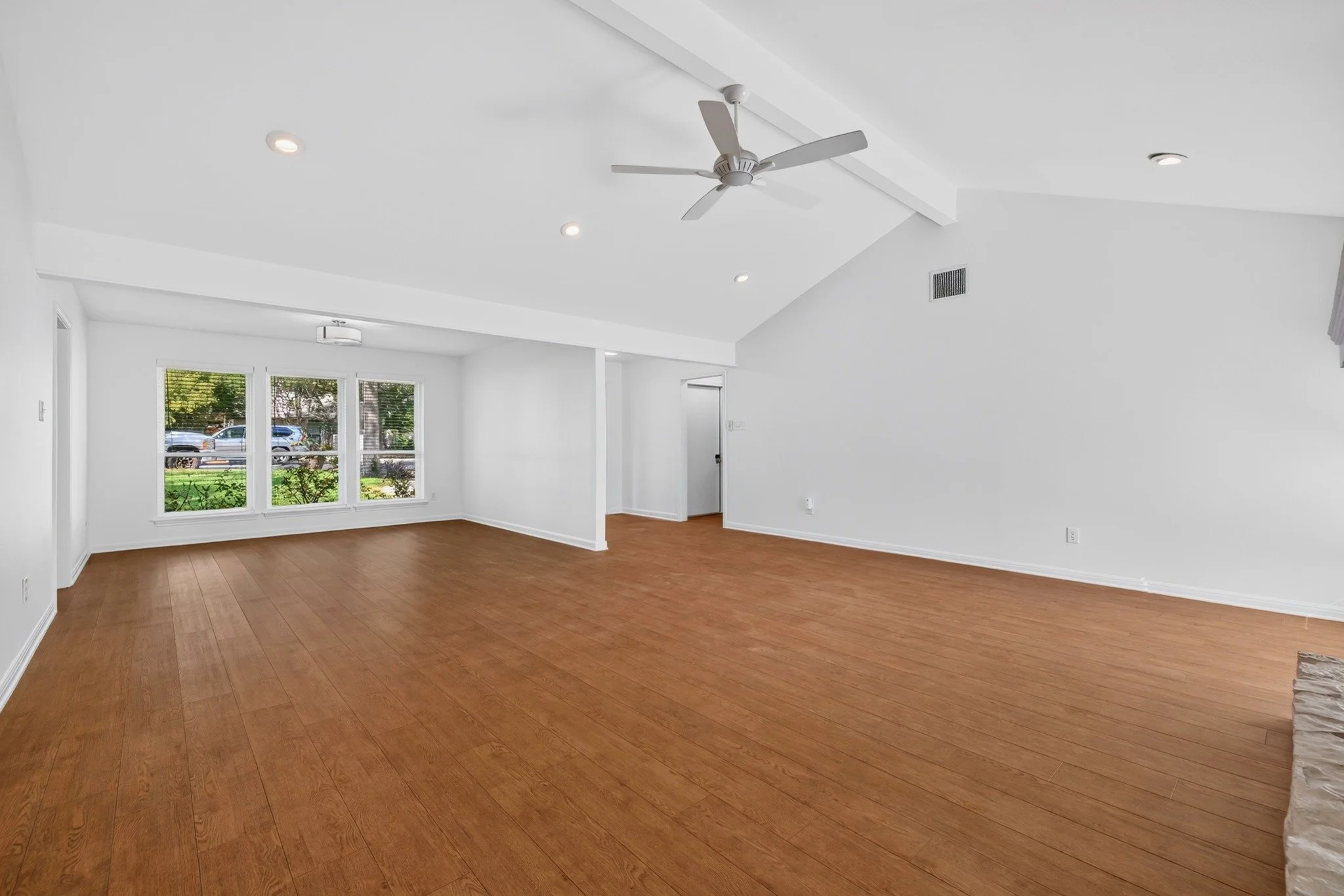 1317_Wilson_Heights_Drive_0007.jpeg