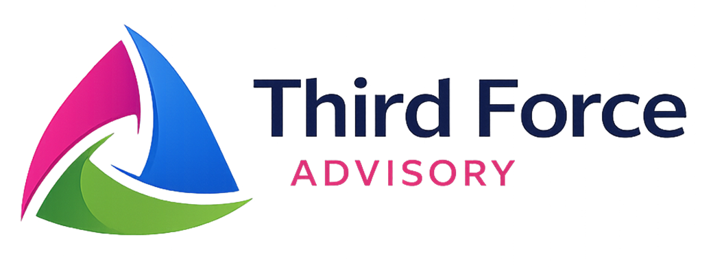 Logo van een bedrijf genaamd Third Force Advisory, met een kleurrijk abstract symbool bestaande uit drie gekleurde pijlen en de tekst in donkerblauw en rood.