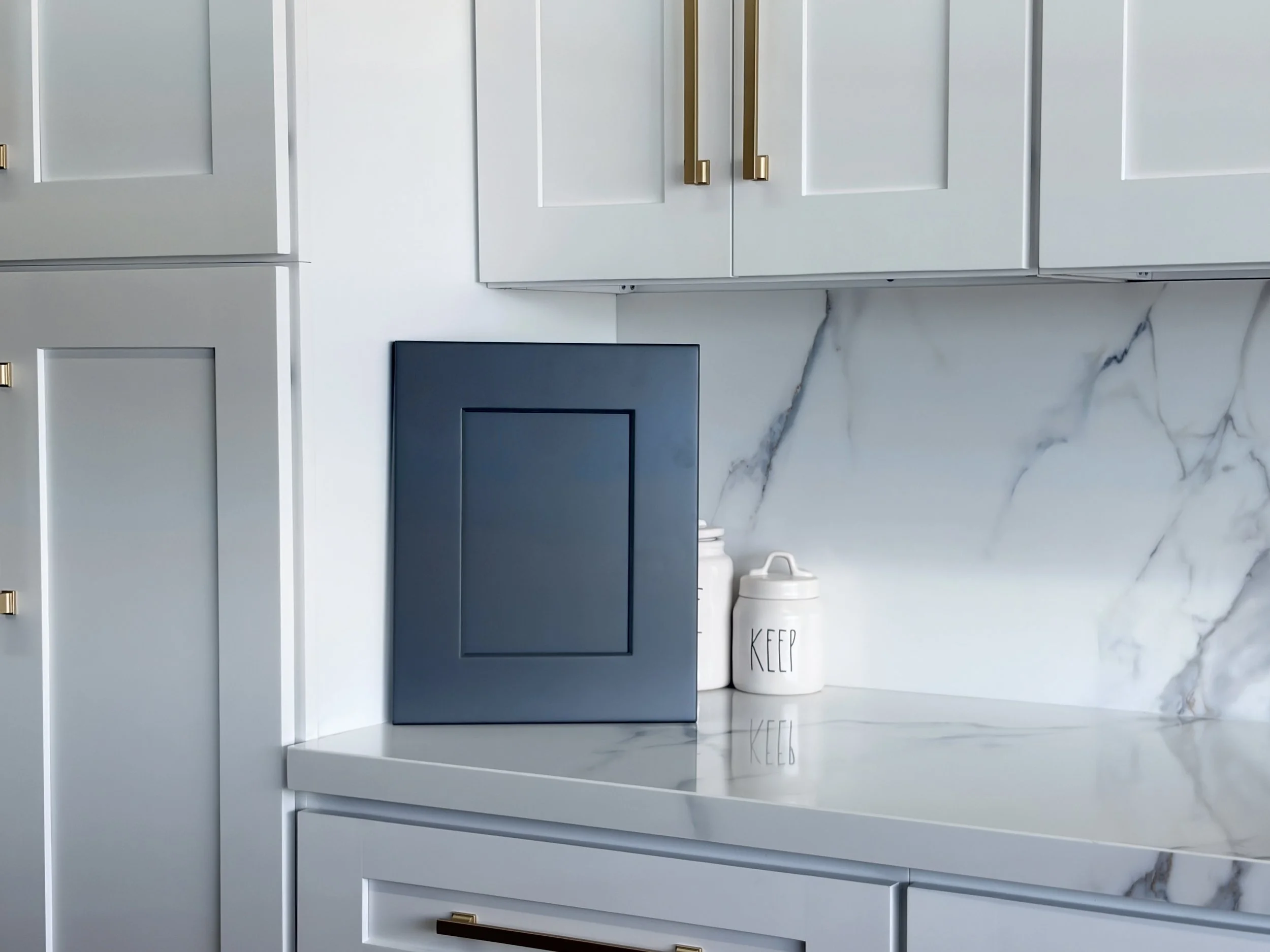 Dark Gray Shaker