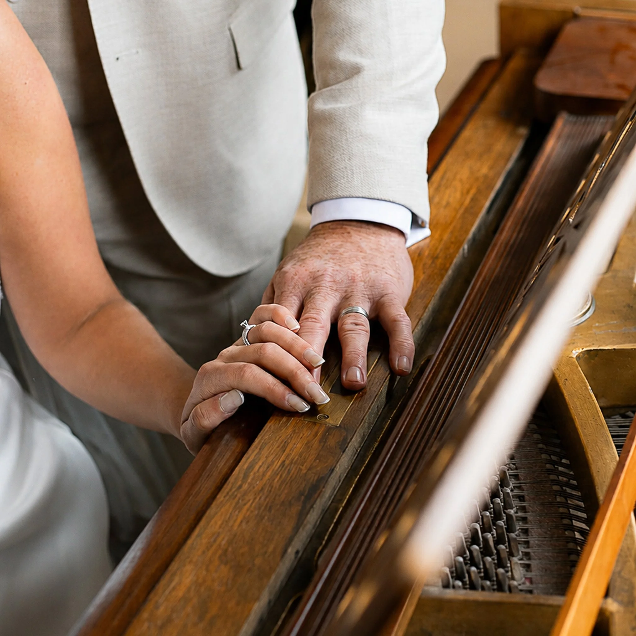 Hands on paino .jpg