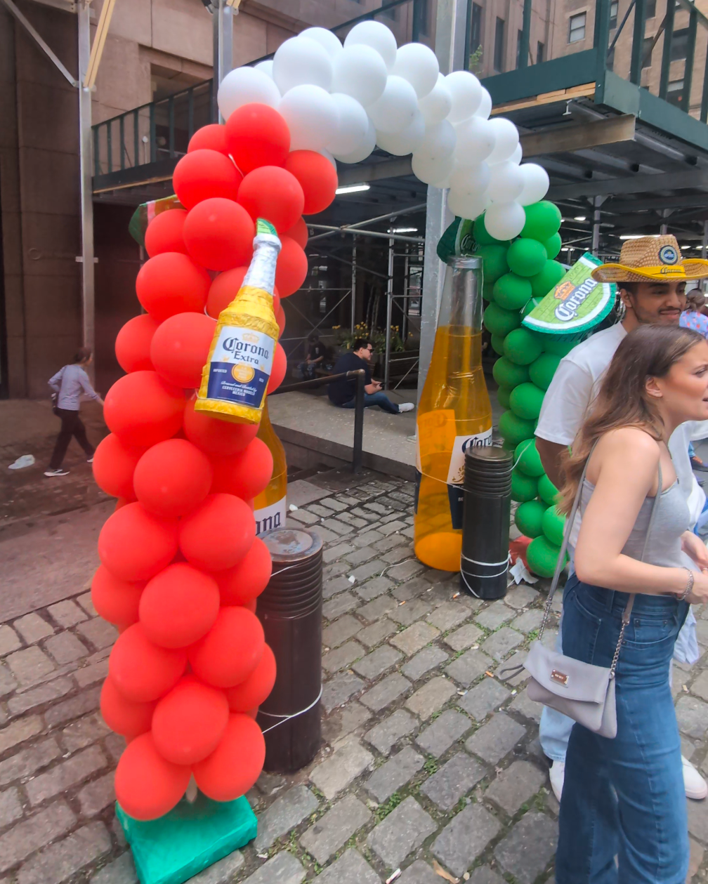 Corona x Cinco de Mayo Balloon Arch