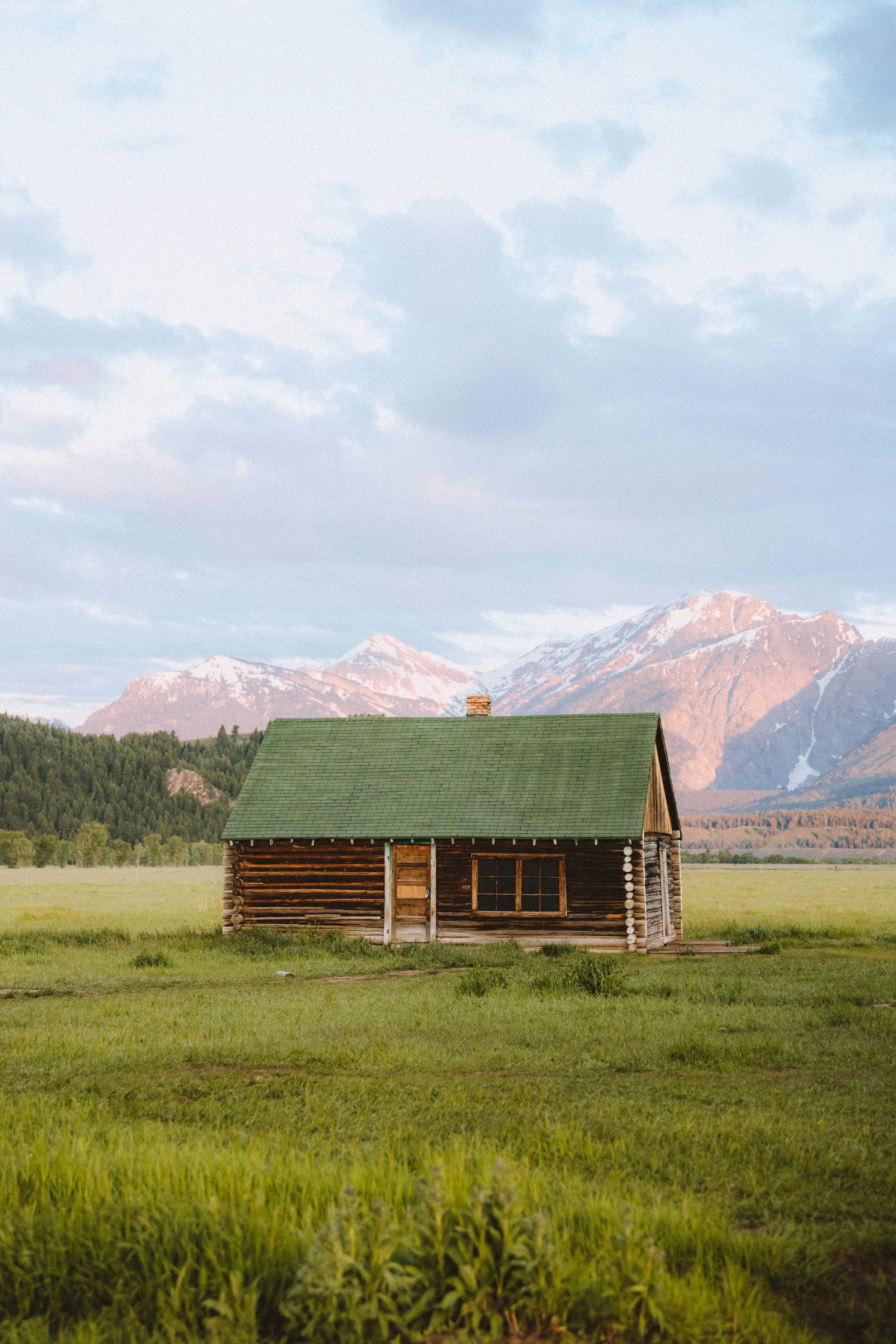 grand-teton-national-park-mormon-row-district-wyoming-road-trip-sunrise-photography-the-mandagies-8.jpg