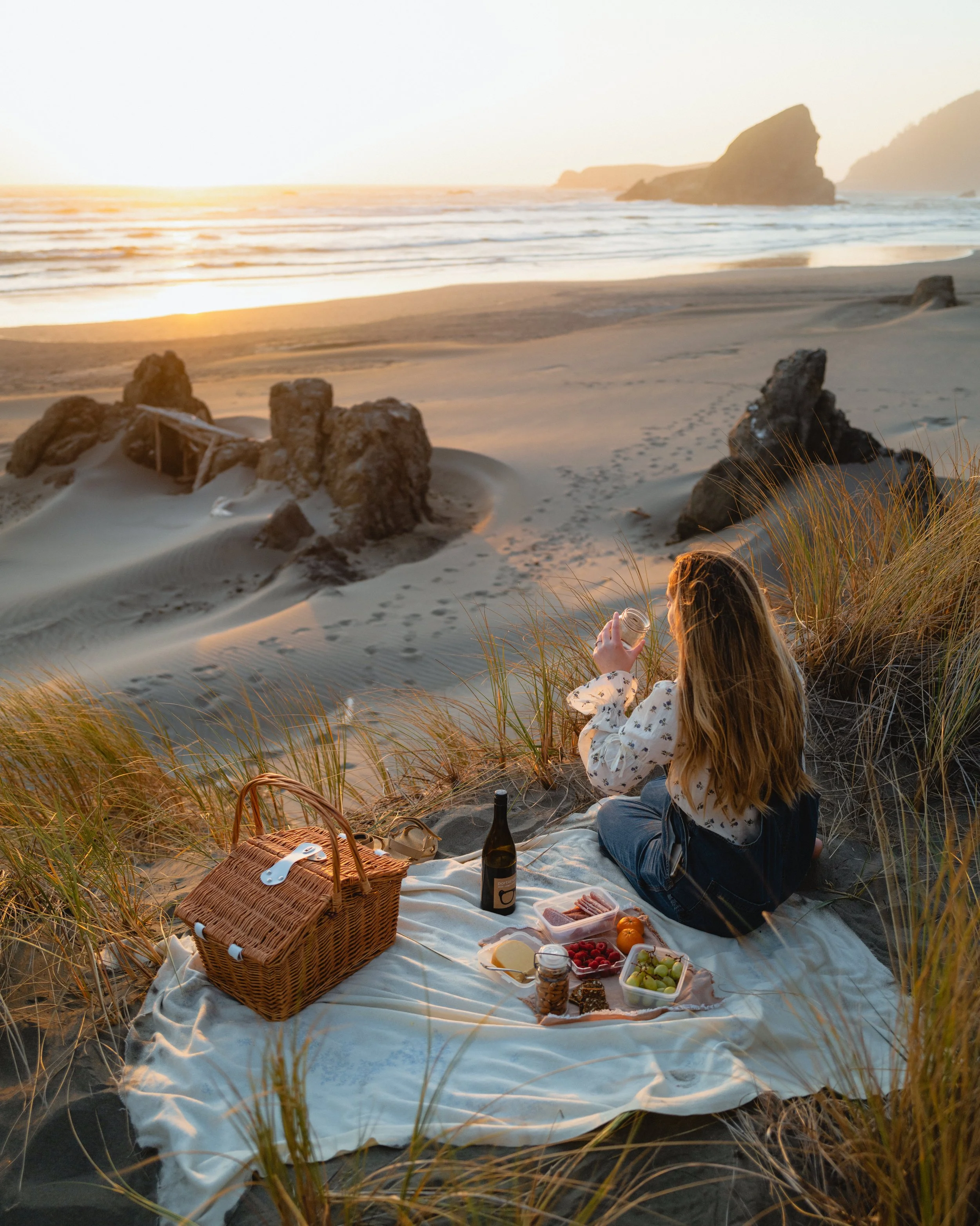 Portlandia-Wine-Set-2-Myers-Creek-Beach-Picnic-93.jpg