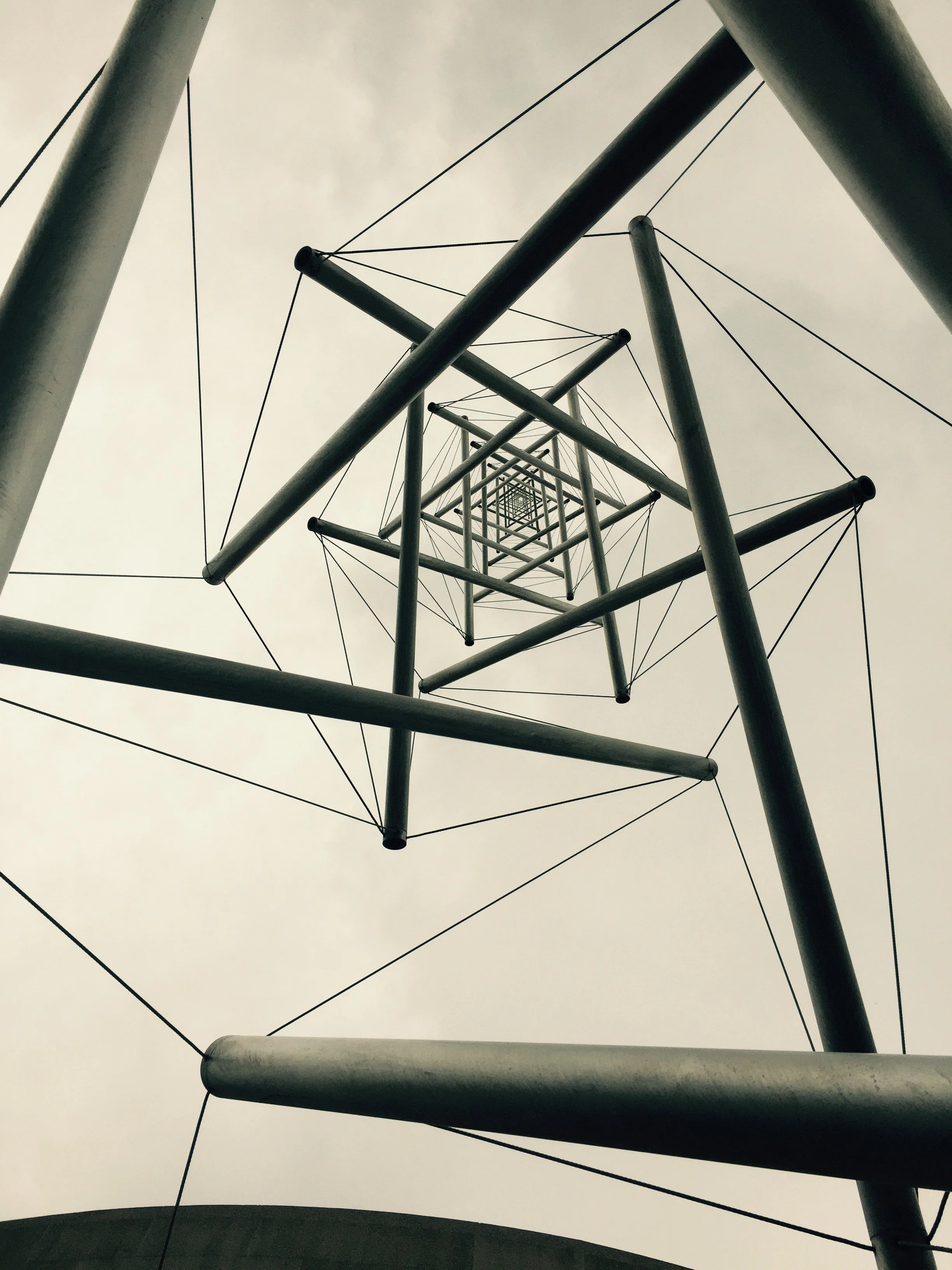 tensegrity b&w.jpeg