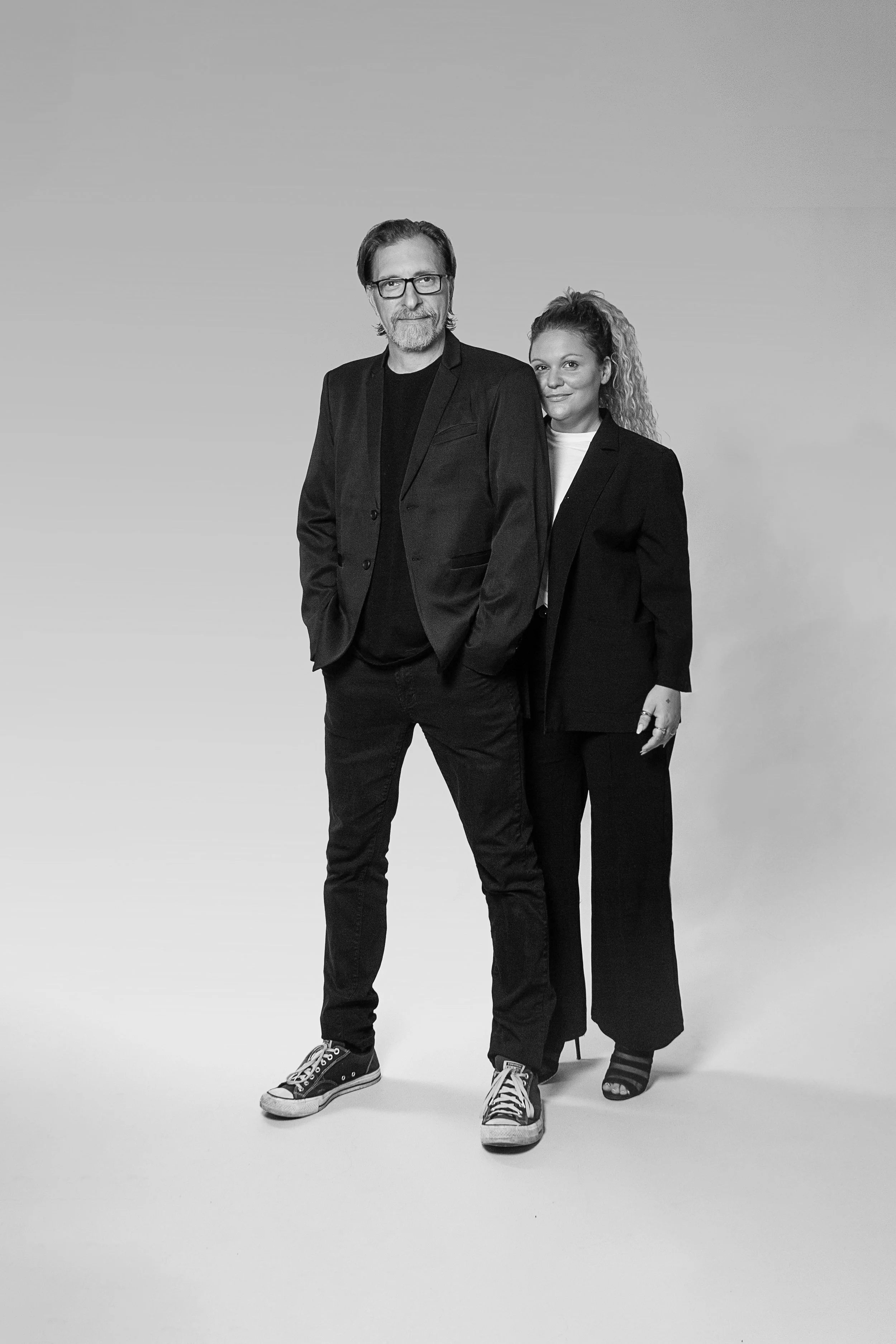 Patrick Roger, PDG et maître photographe agrée chez Stud'Atelier et Kari Roger, directrice artistique.