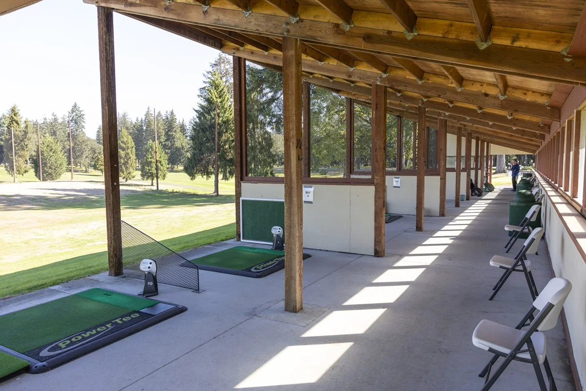 Driving range with PowerTee bays