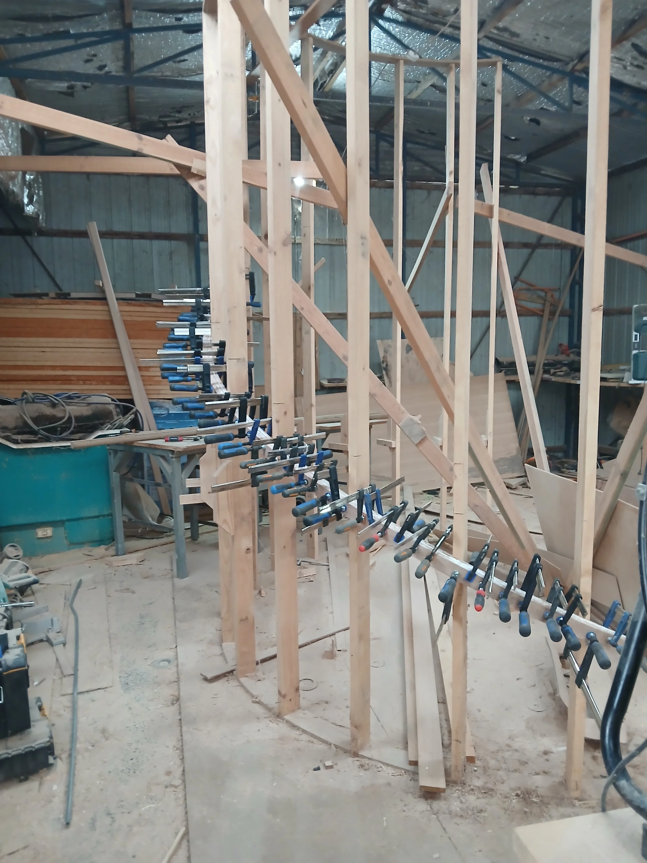 view laminating larger diameter handrail.jpg
