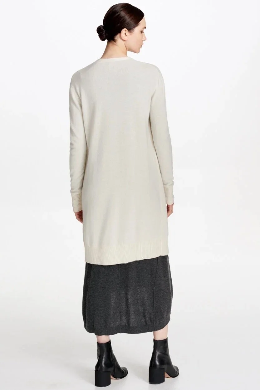 051-DKNY00717_198_380_N3950GBB_IVORY_2862+copy.jpg