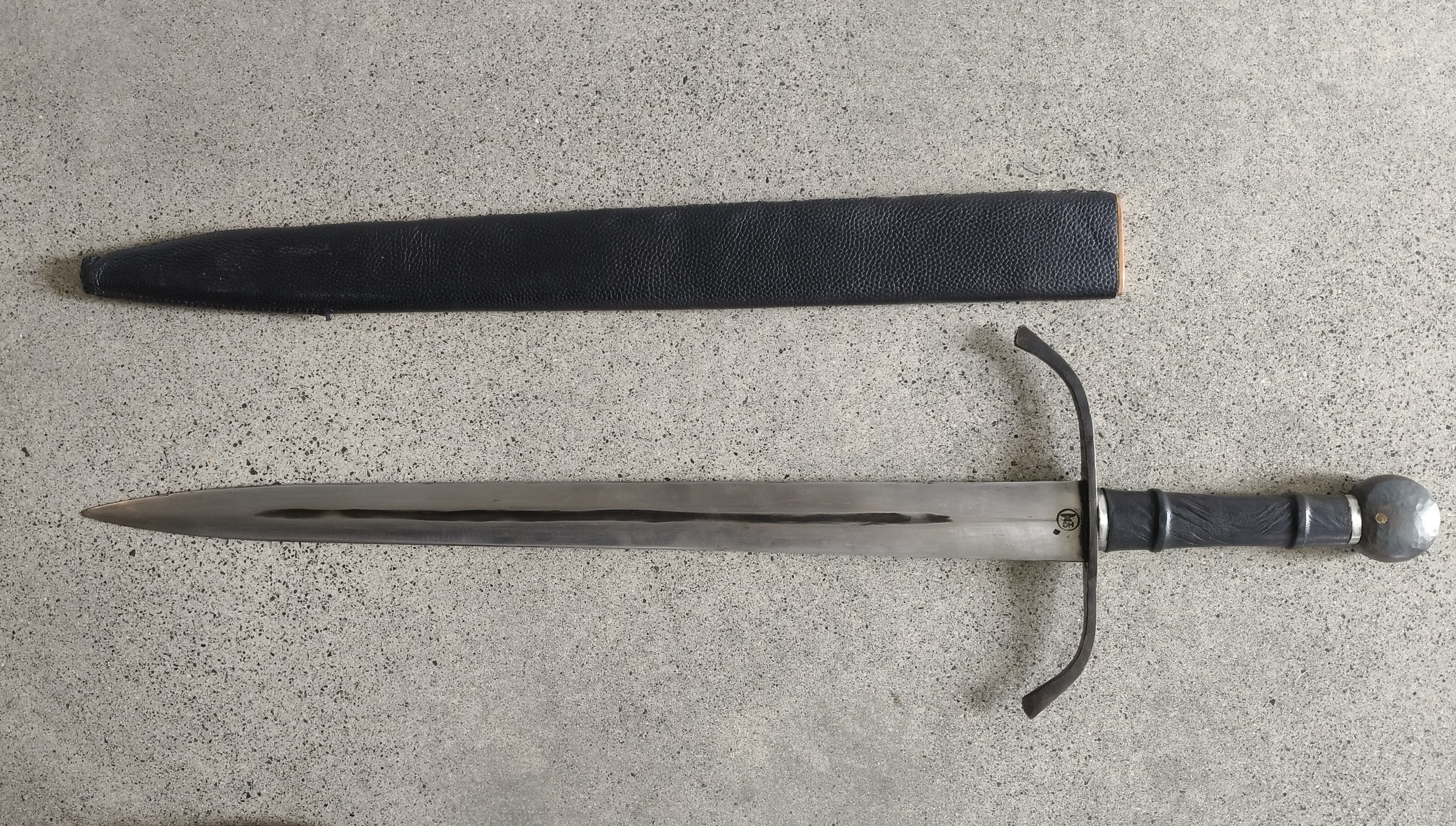 Short stabbing sword (WIP)