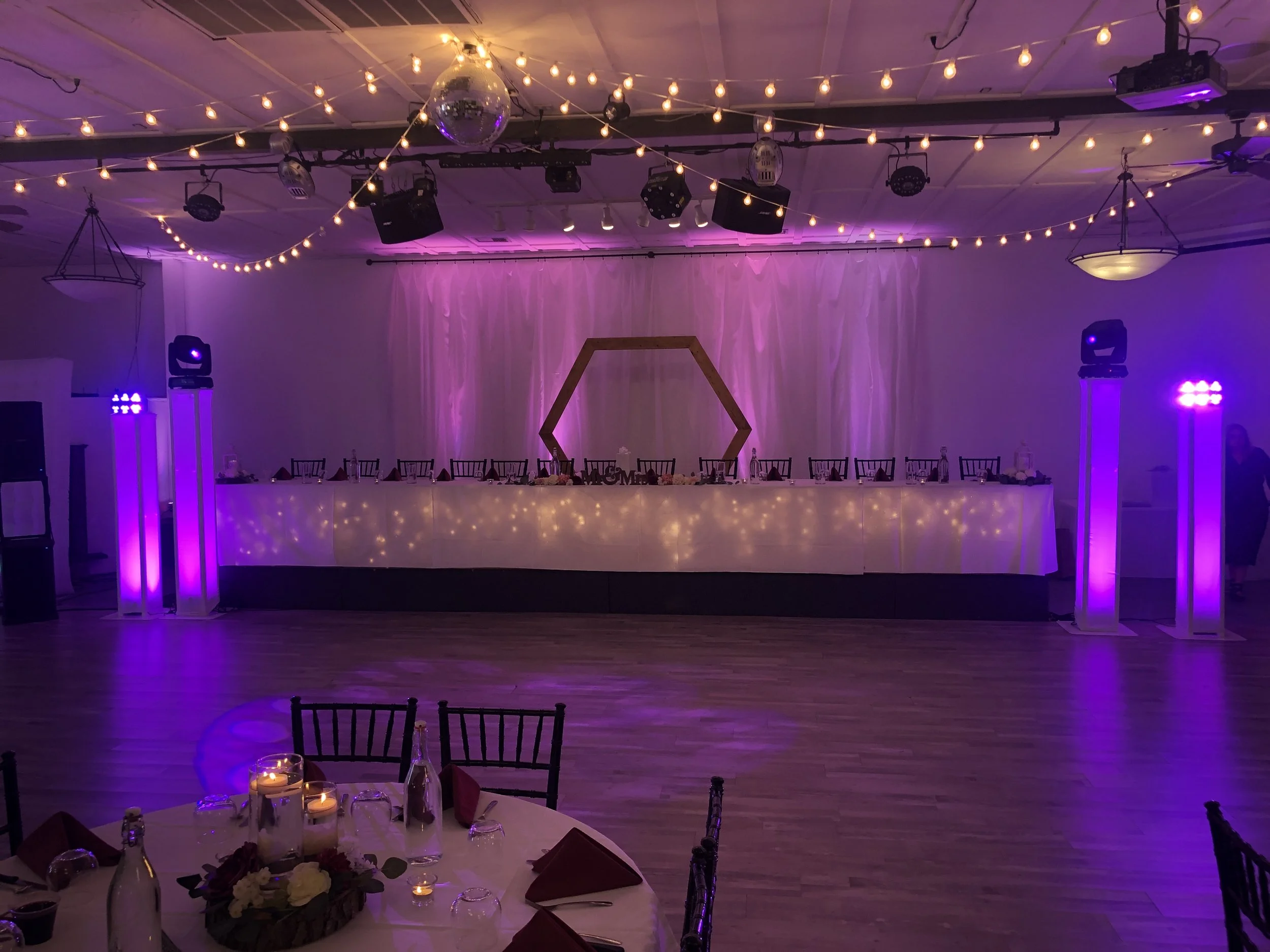 A Fort Wayne Wedding Reception Timeline That Leaves Room to Celebrate
