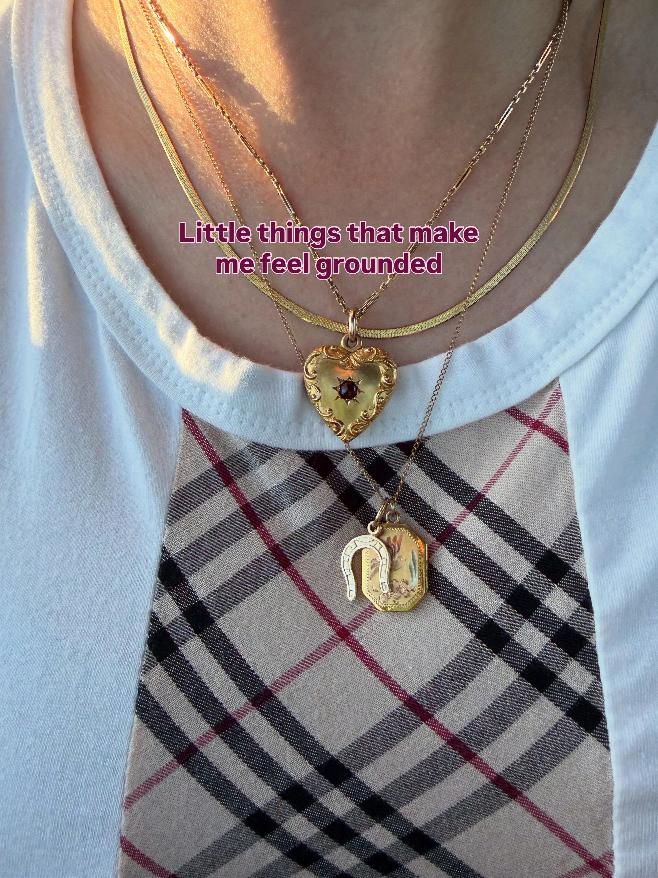Simple things that bring me genuine joy. 
Spending time with animals + my pets require a thesis

#vintagejewelry #vintagejewelrycollection #vintagefinejewelry #pnw #vintagejewelrycollector