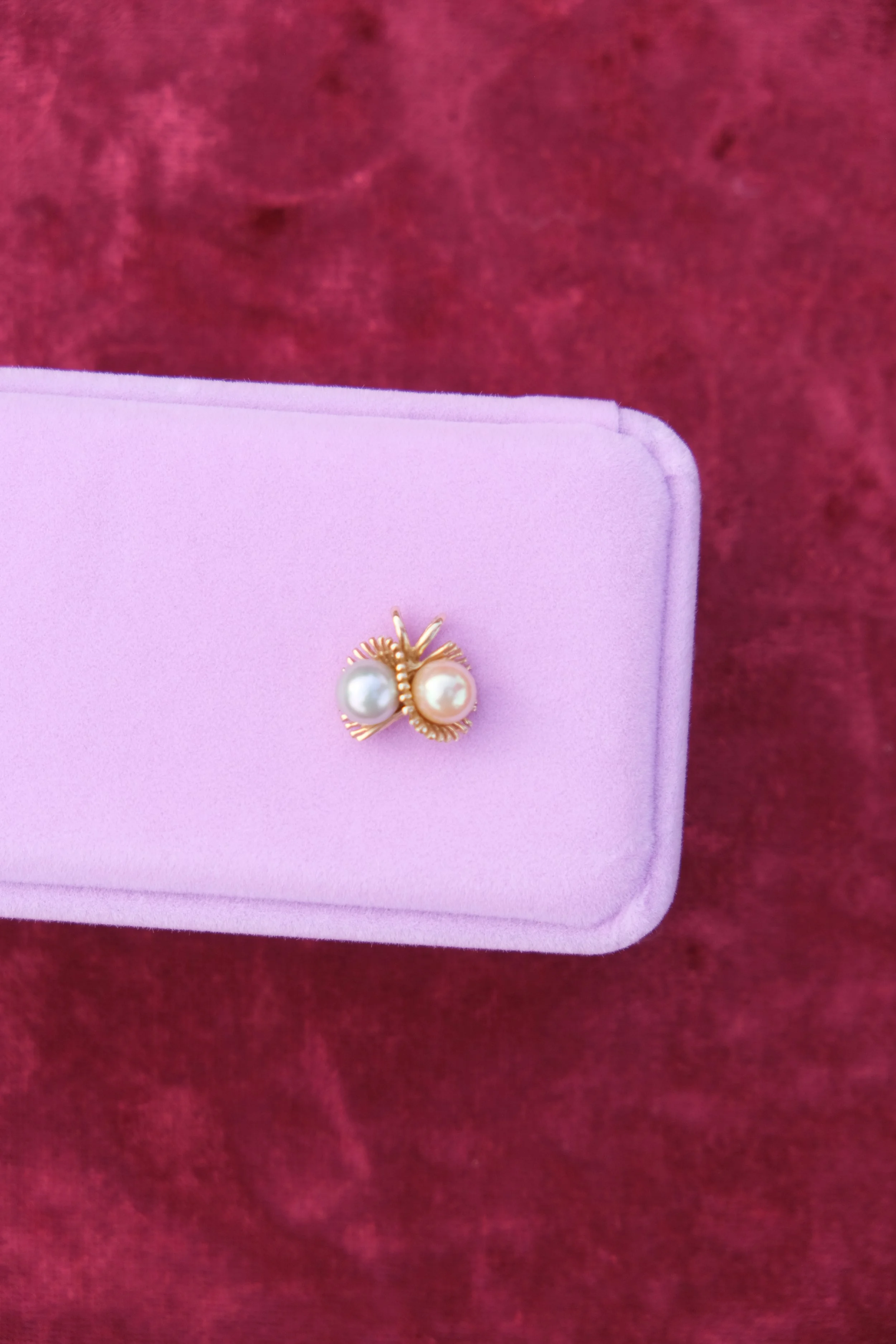Mid Century Twin Pearl
