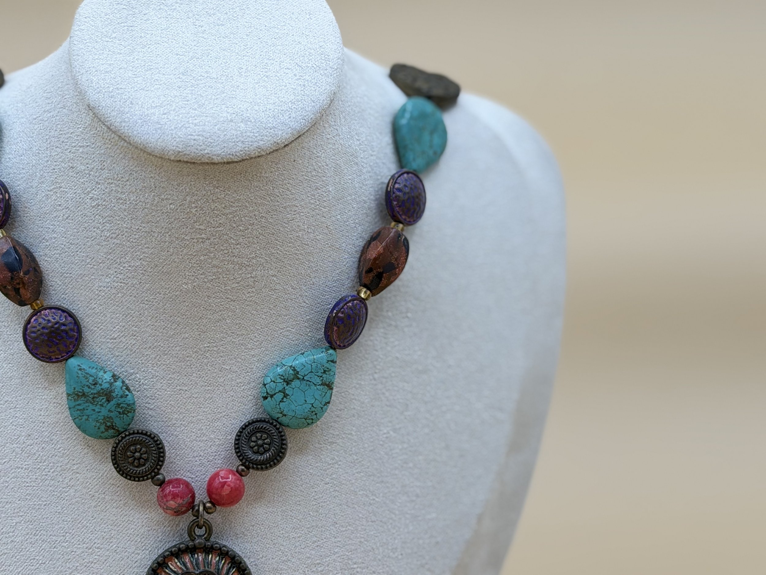 heart necklace 5.JPG