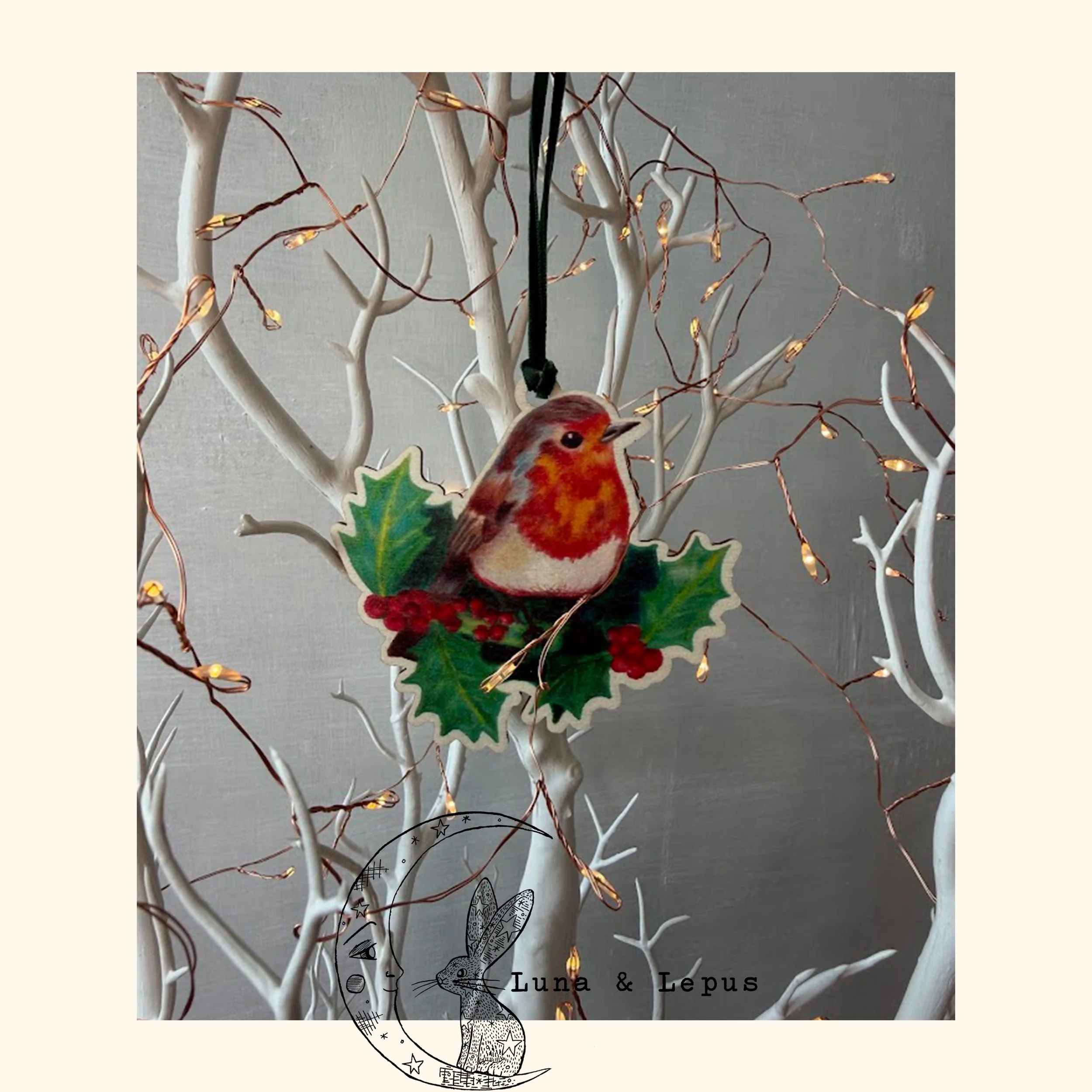Robin Wooden Hanging Decoration