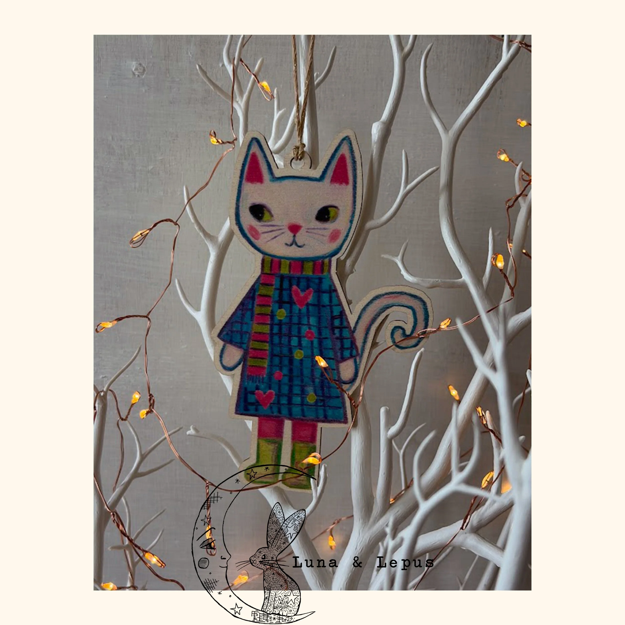 Daisy Cat Etsy Luna and Lepus 3.jpg