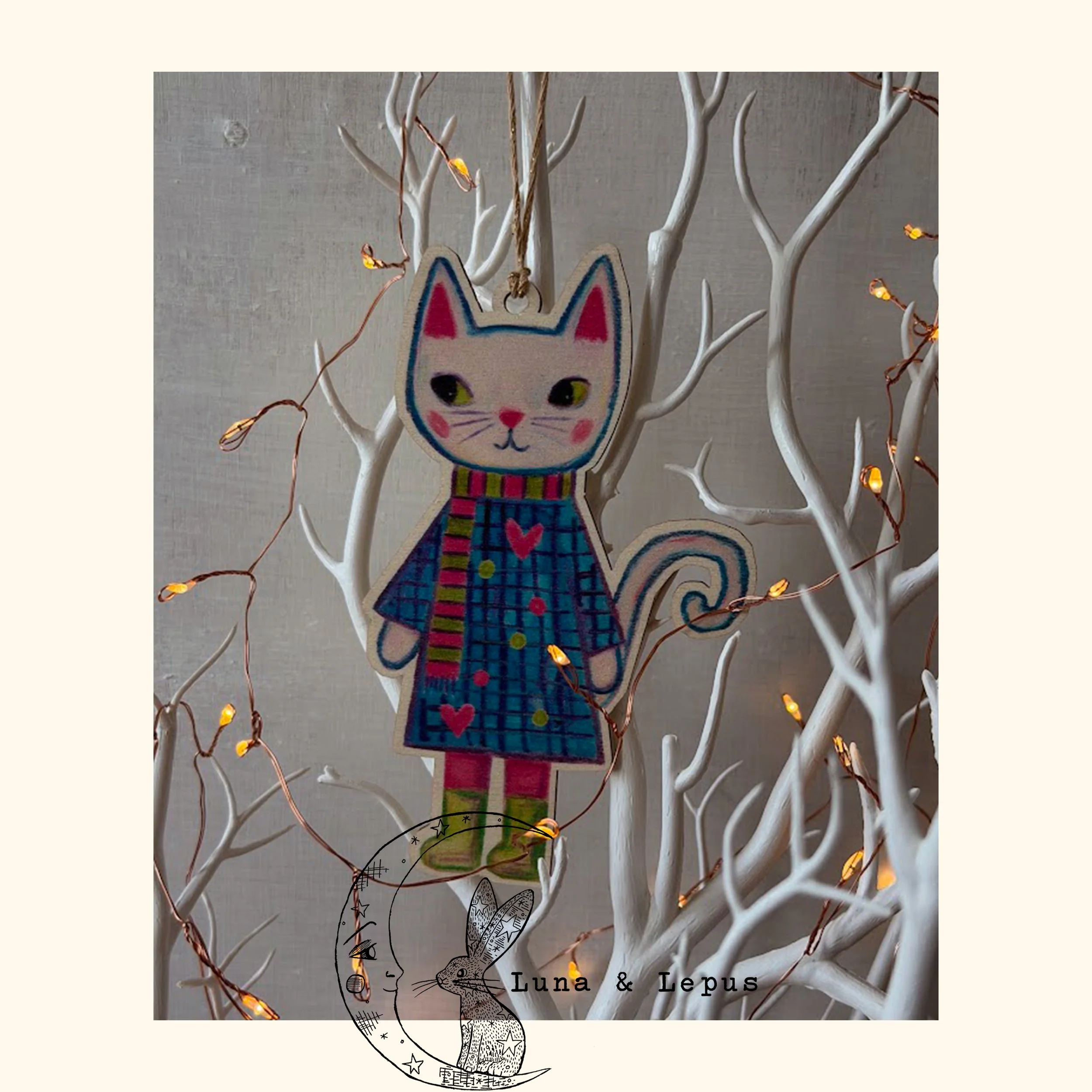Daisy the Cat Wooden Hanging Decoration