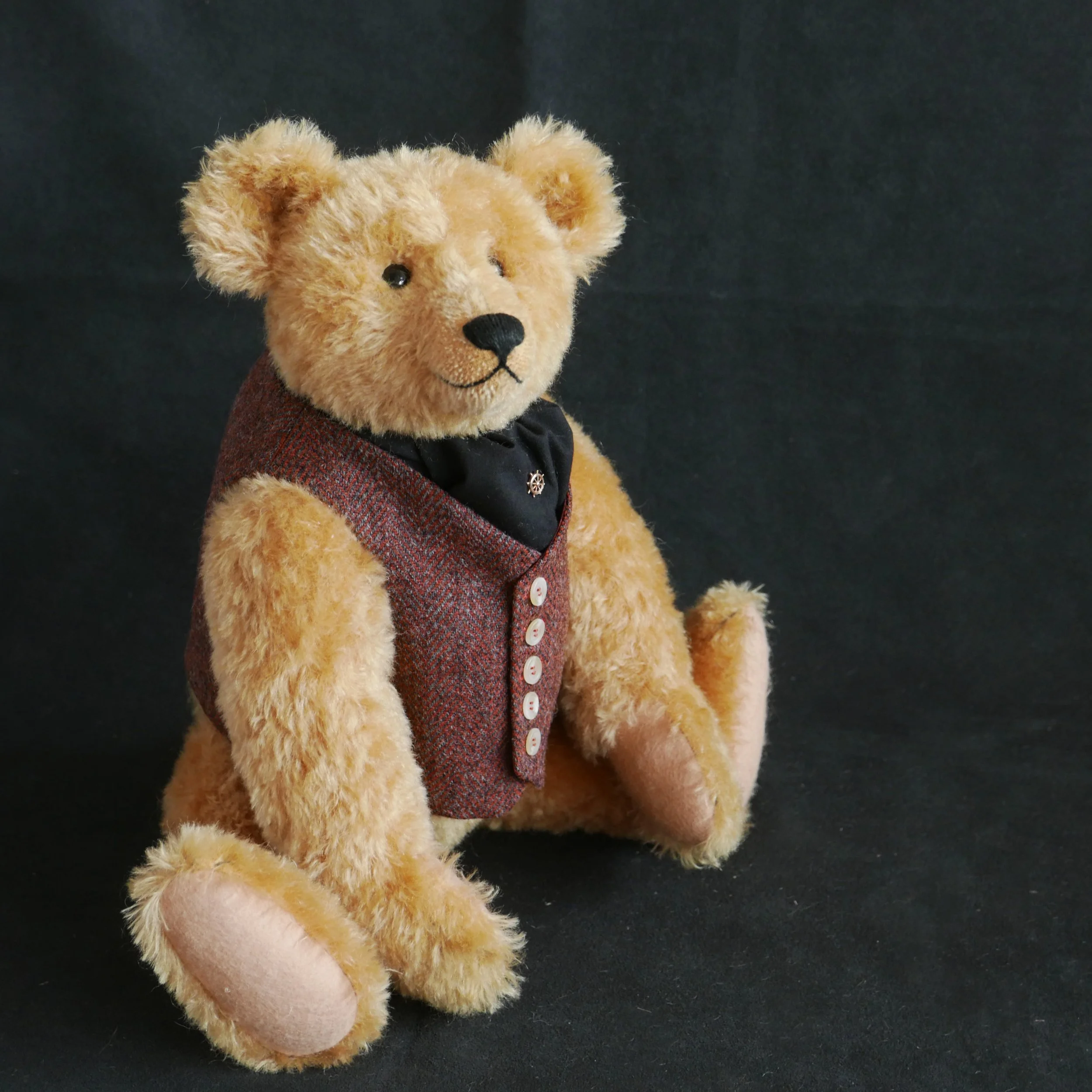 James - Classic Bear -2024
