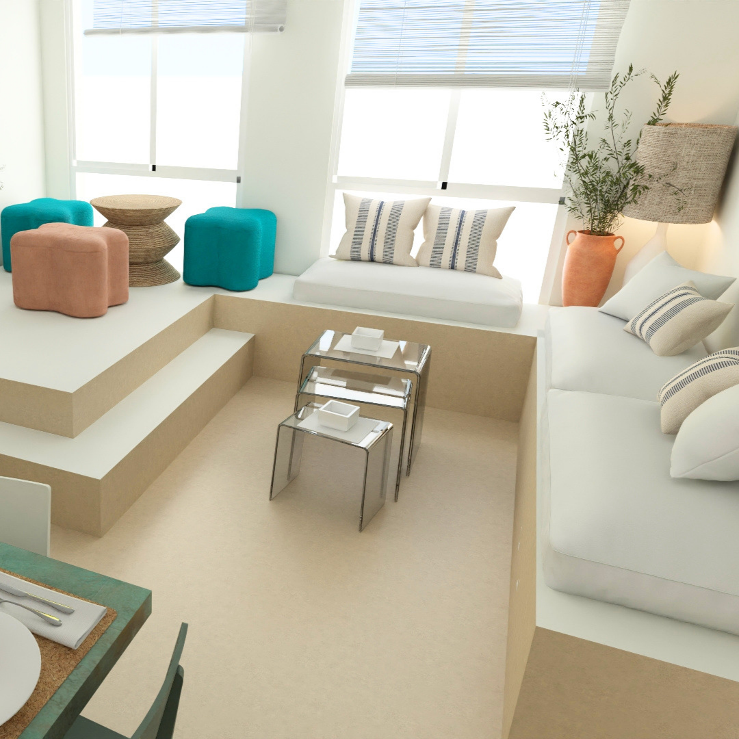 Sala de estar con sillones blancos, cojines con rayas, plantas en macetas de barro, mesas de cristal y ventanas con persianas.