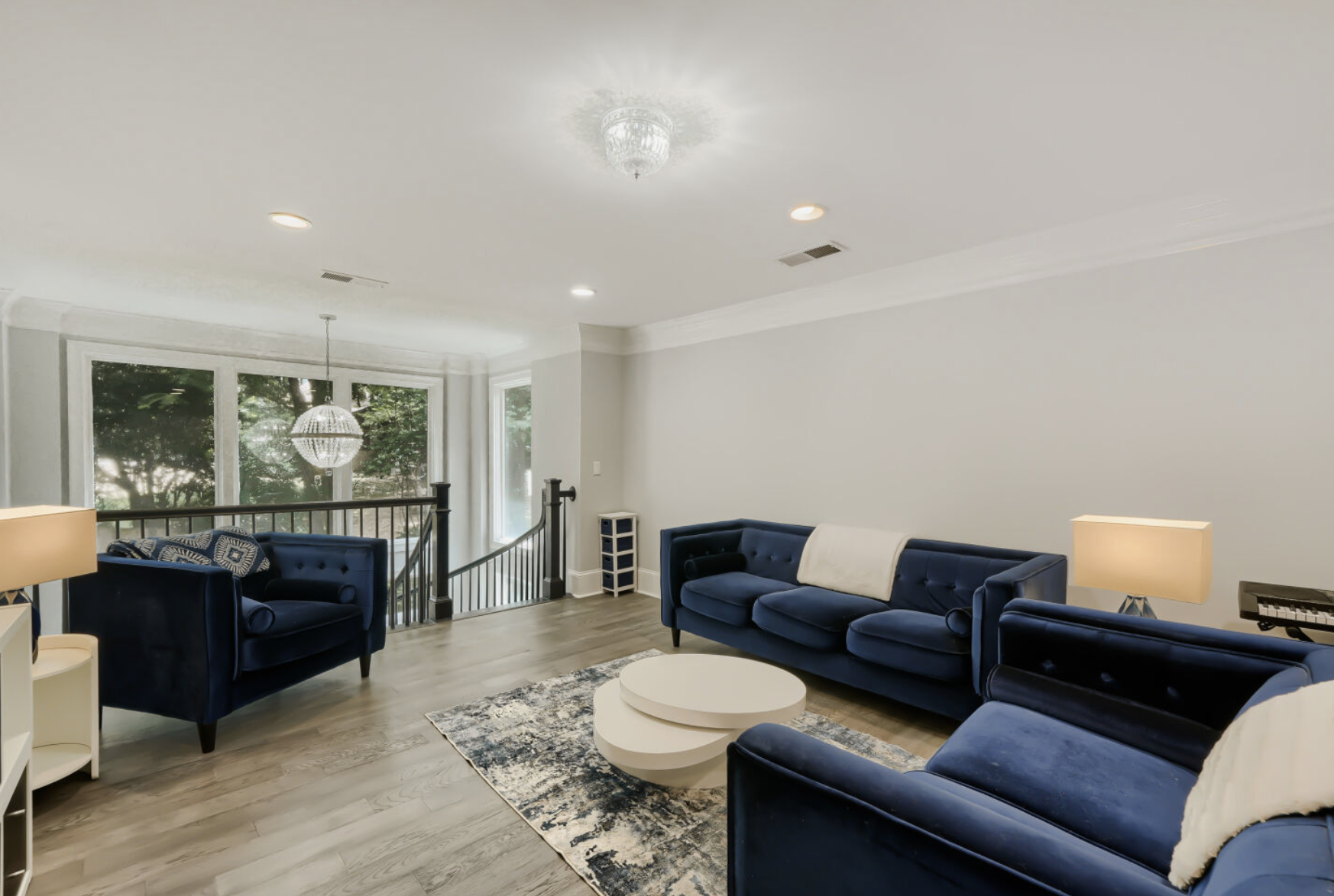 Upstairs Living Room/Flex space