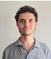 Adrià Lacueva, professor de piano dels divendres