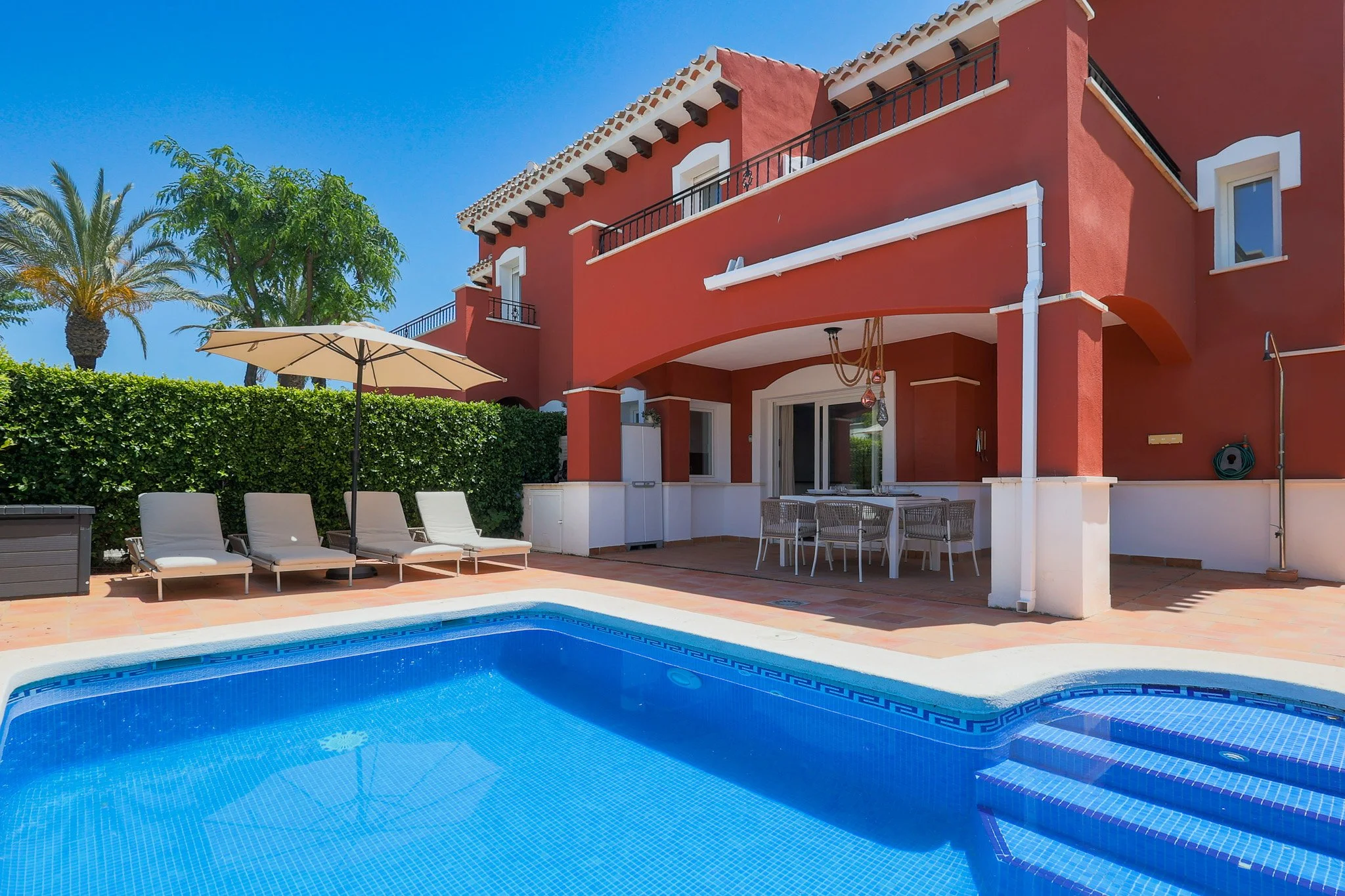 Villa James in Mar Menor golf resort, Holiday home with private heated pool
