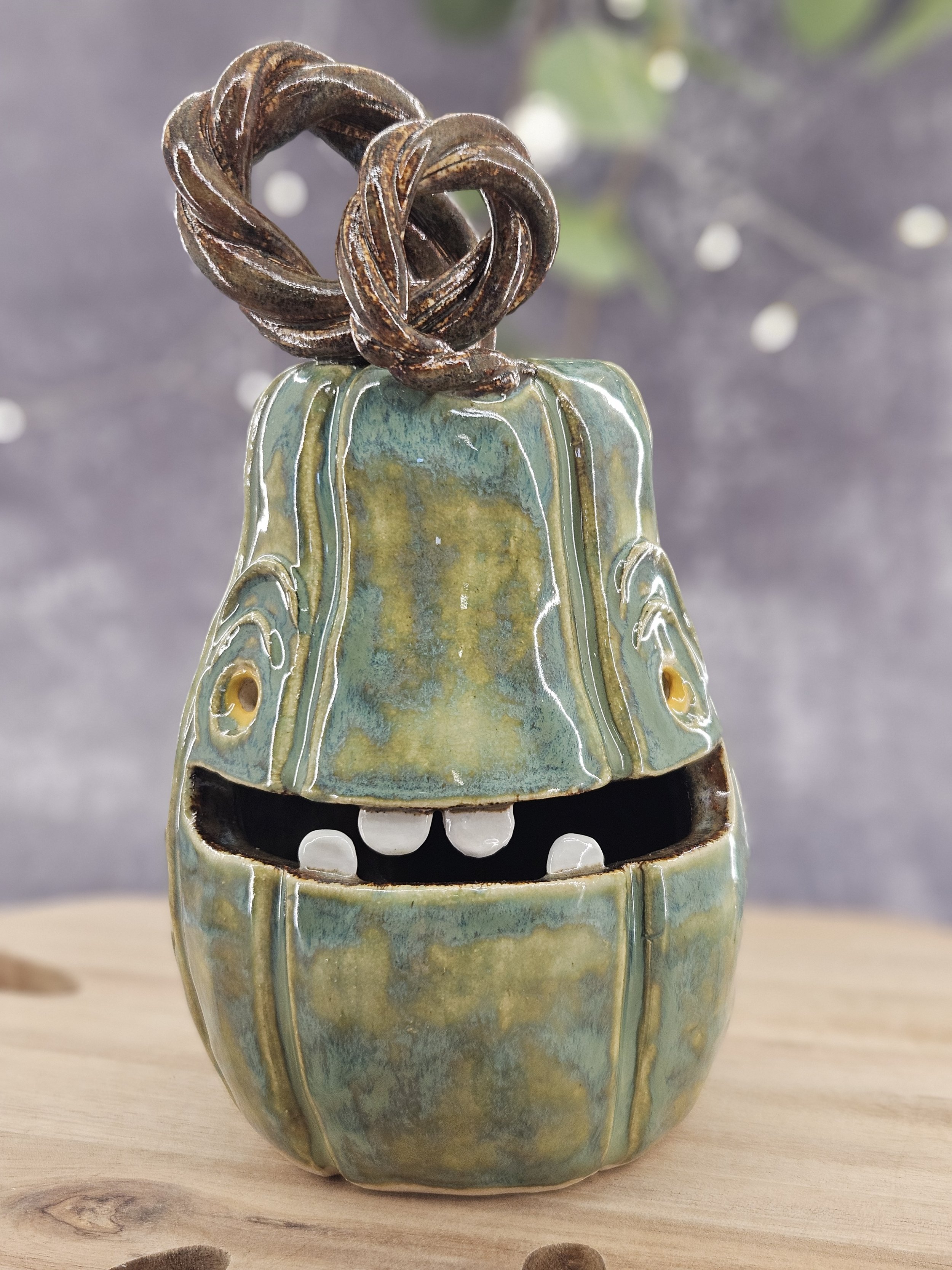 Silly pumpkin tealight