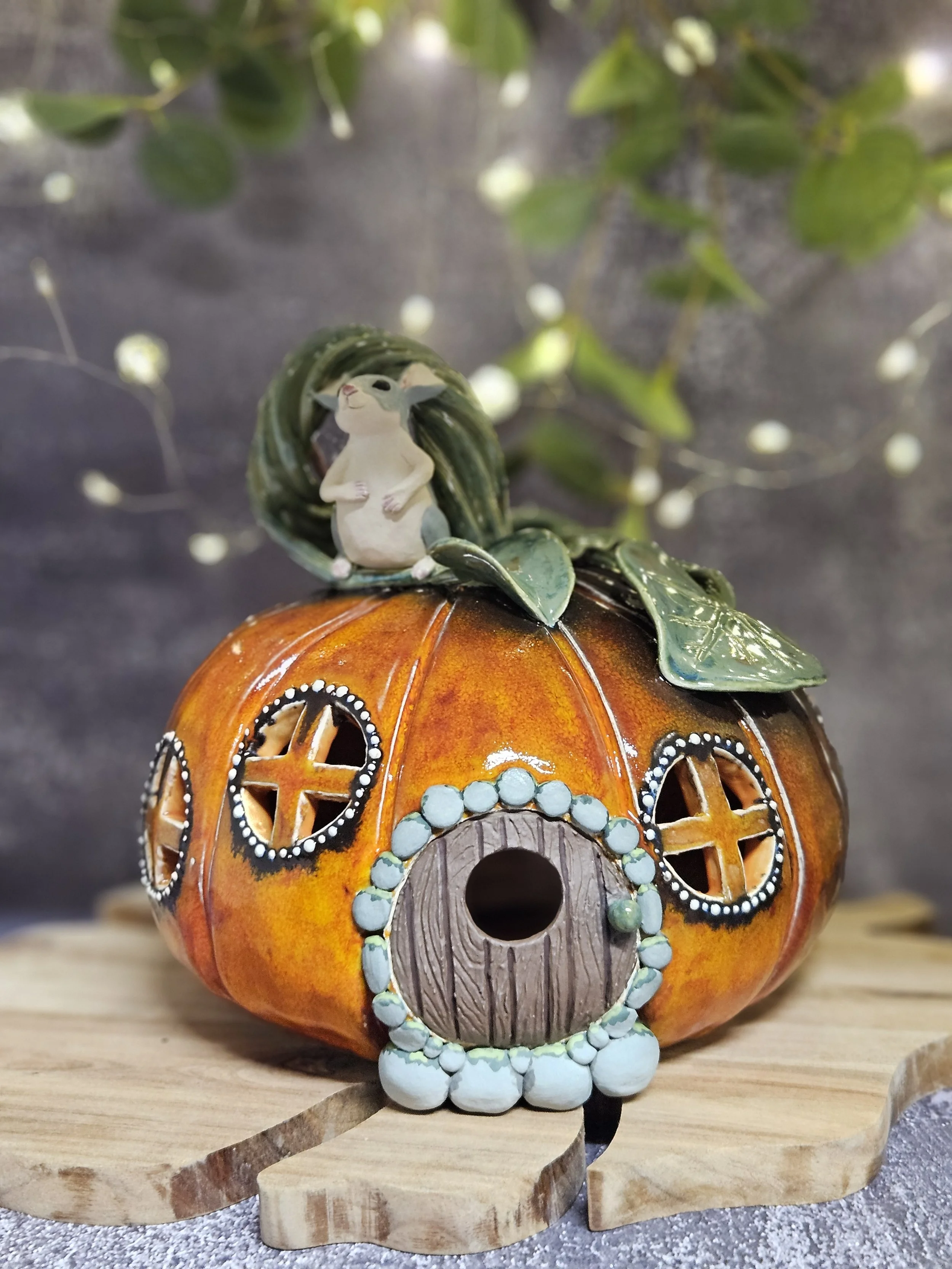 Large mouse pumpkin house