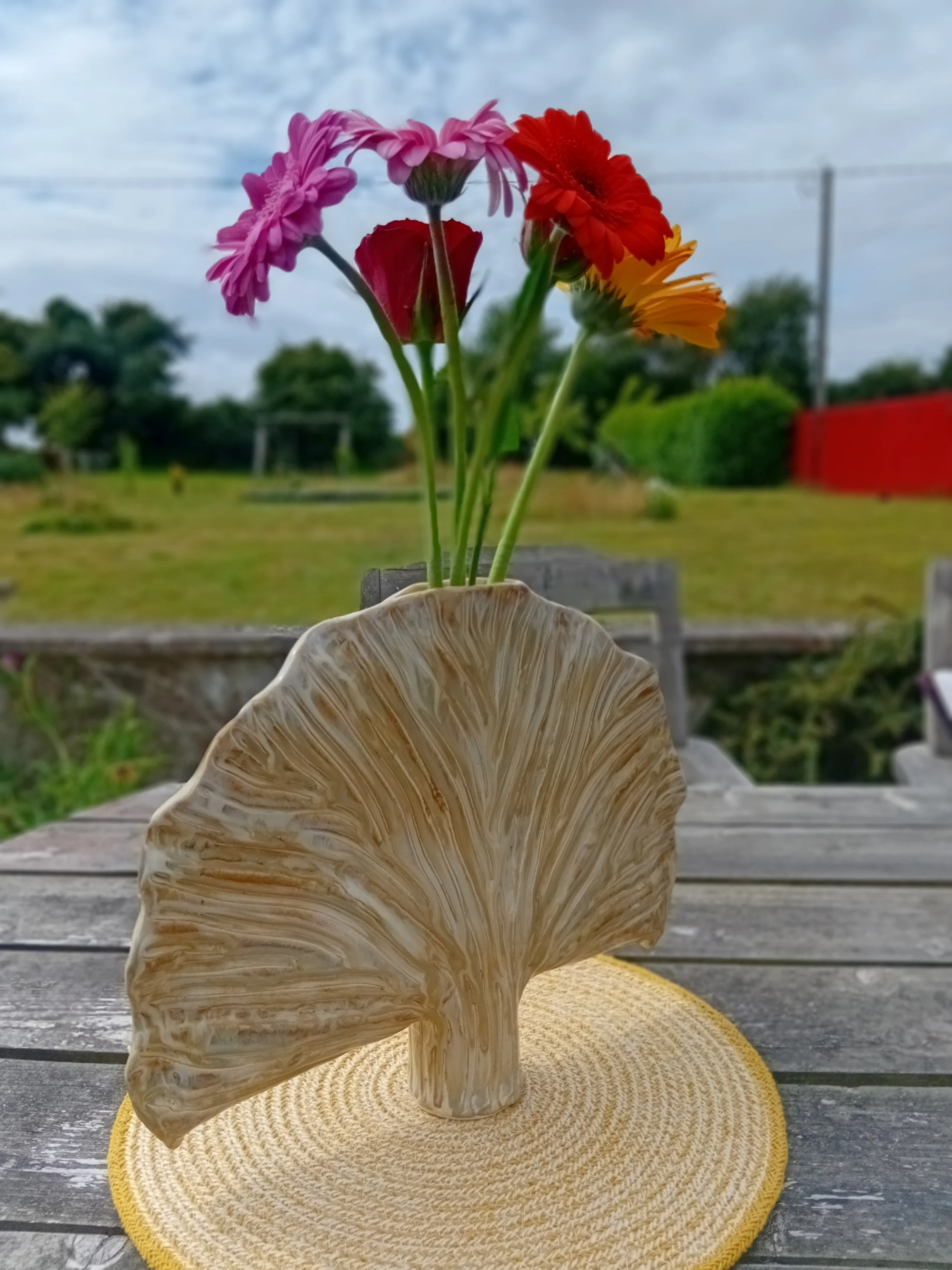 Shell vase