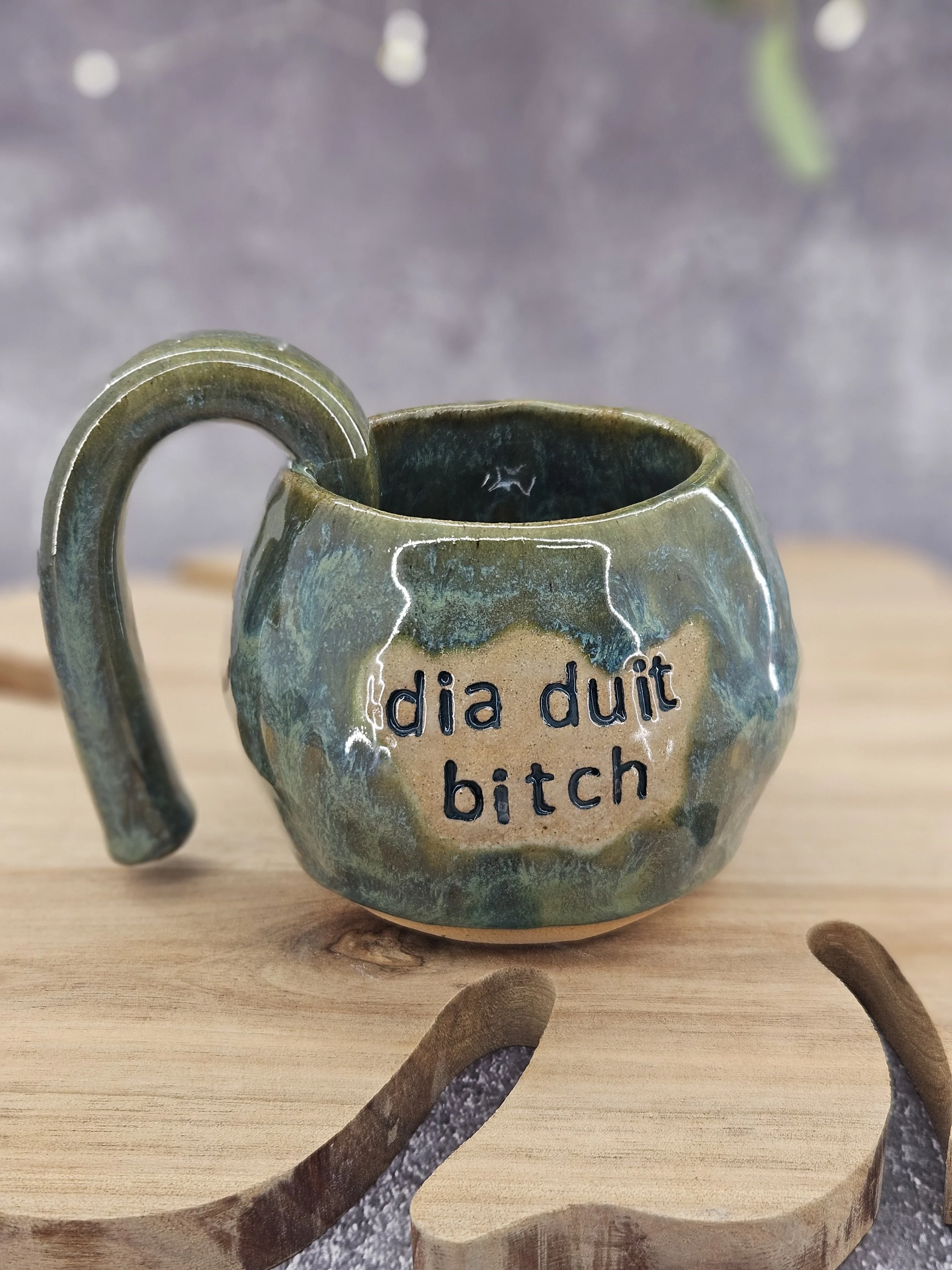 Round dia duit cup