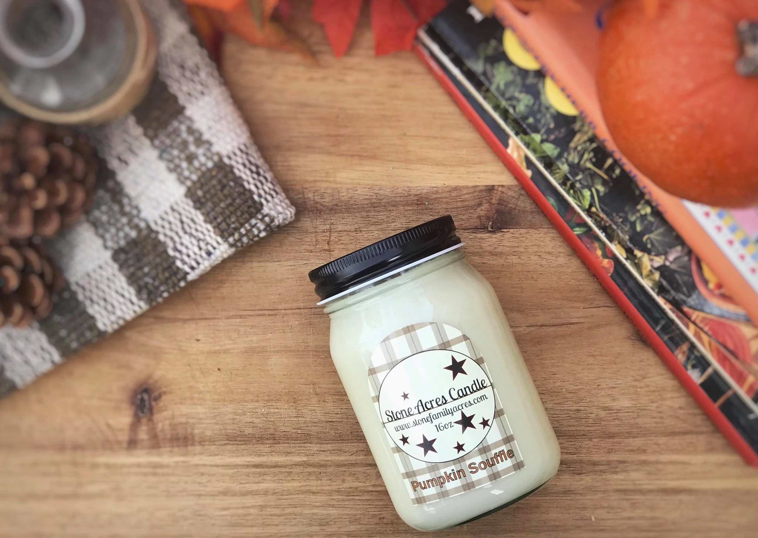 Hand-Poured 16oz Soy Candle- Pumpkin Souffle