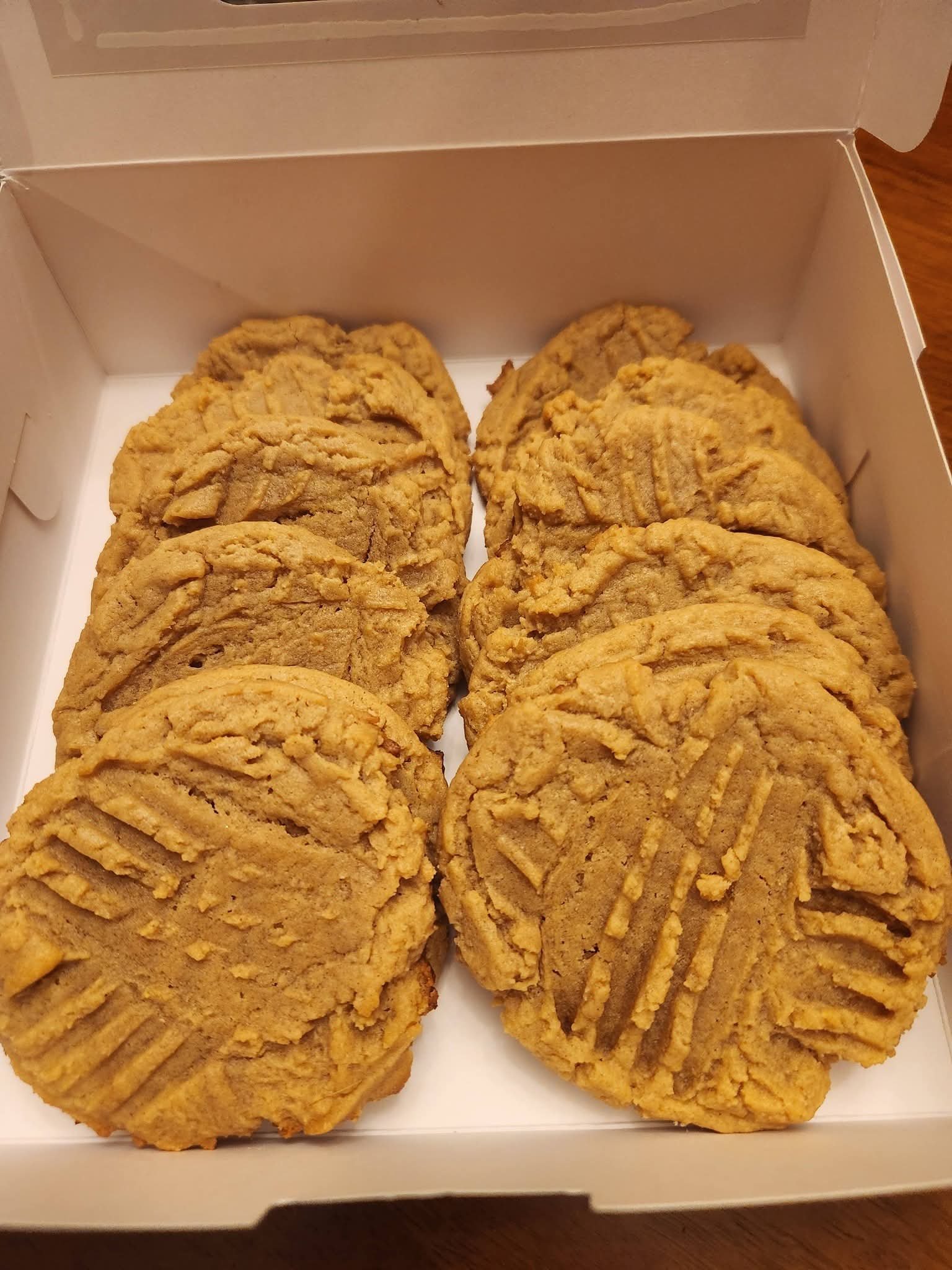 Peanut Butter Cookies - 1/2 Dozen