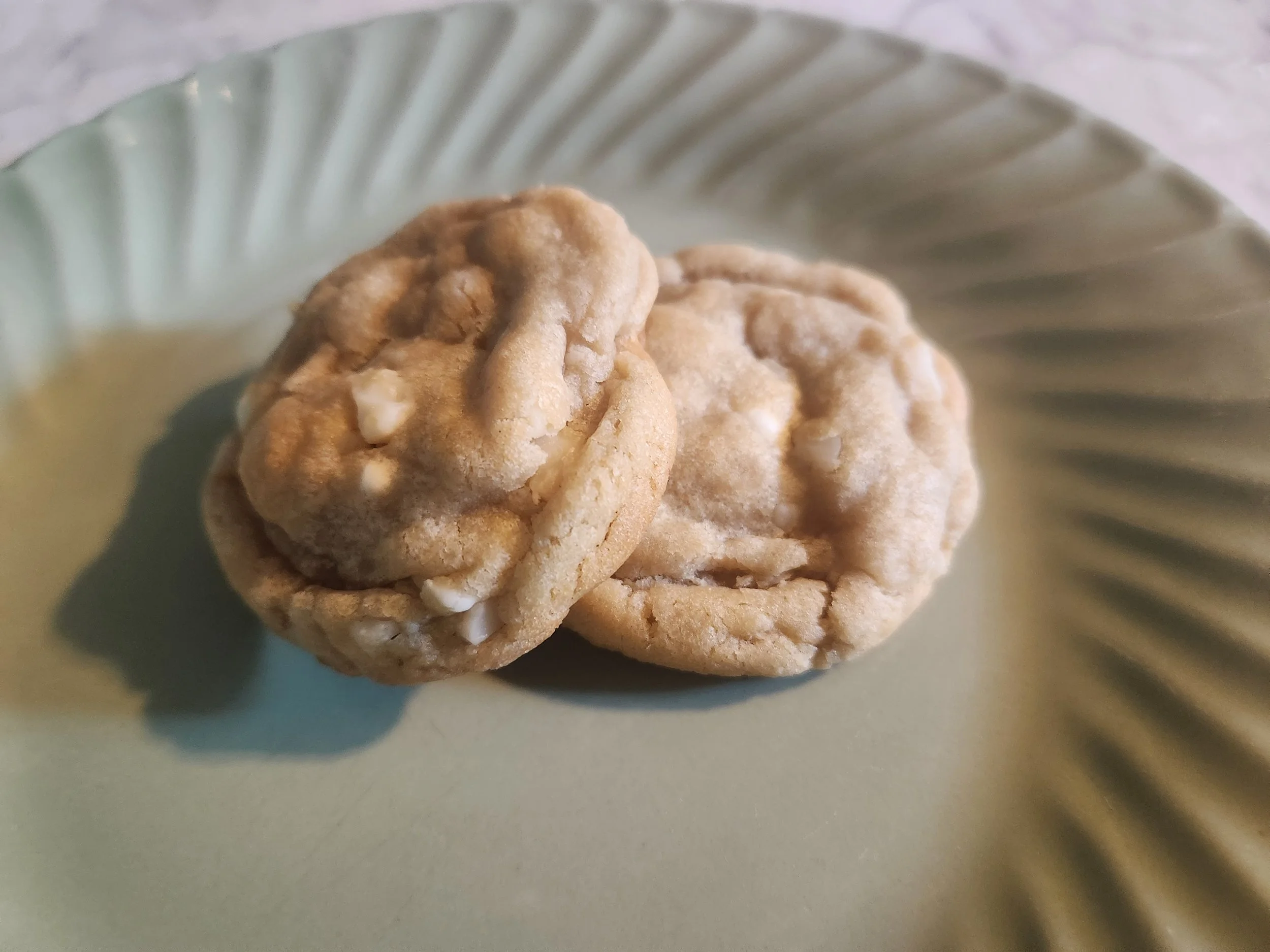 Macadamia Nut Cookies - 1/2 Dozen