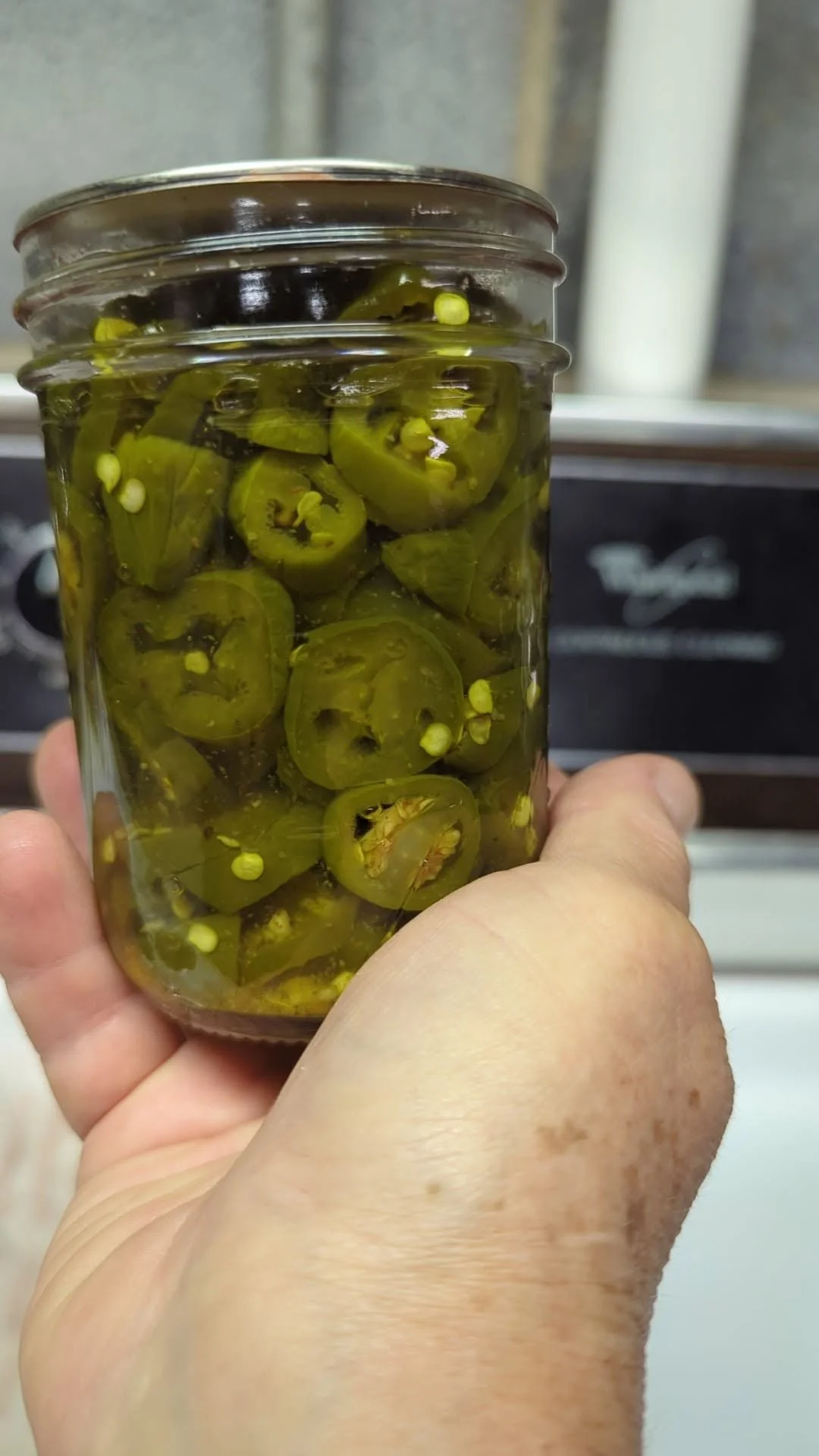 pickledjalapenos1.jpg