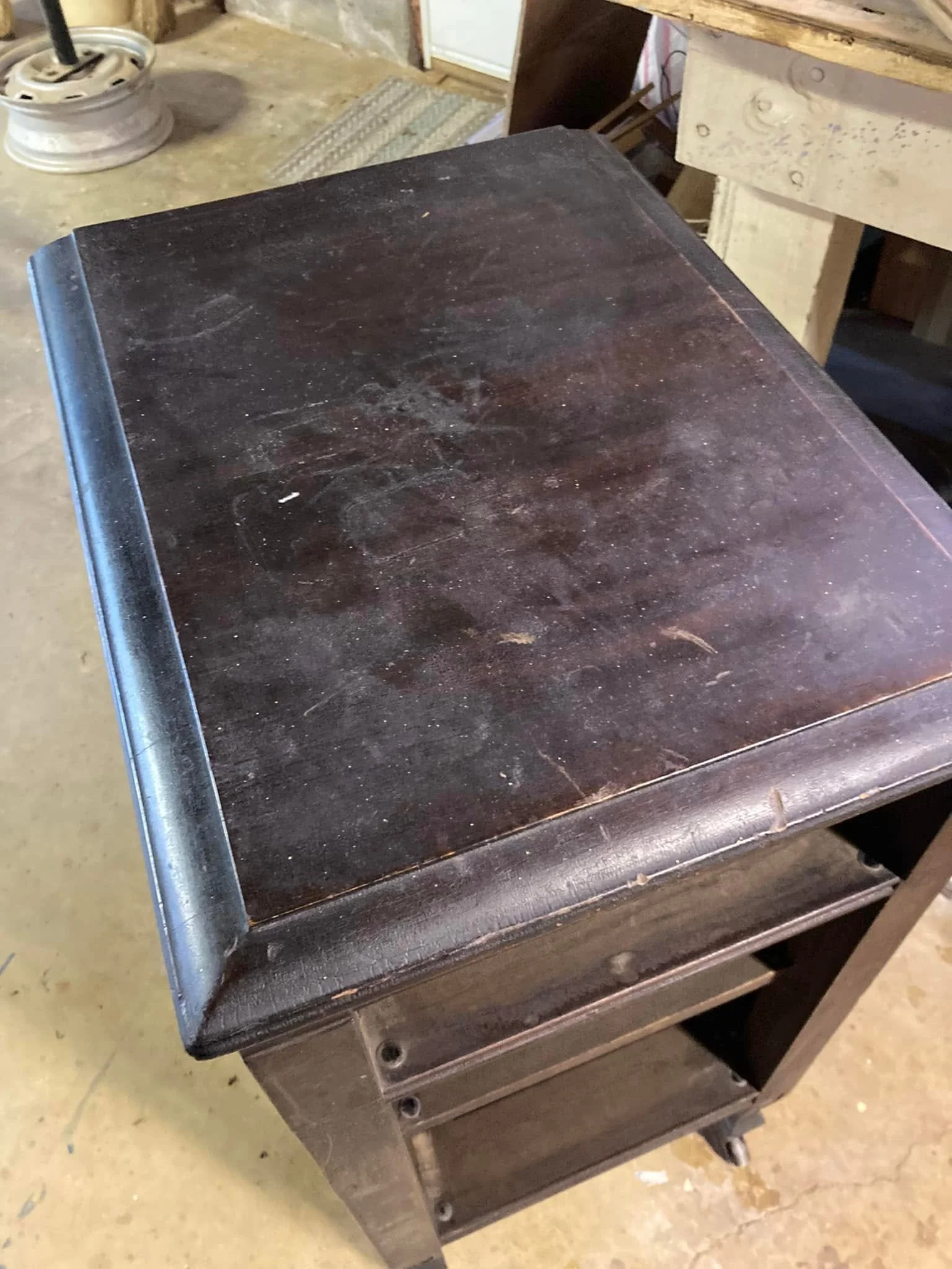 furnitureredo9.jpg