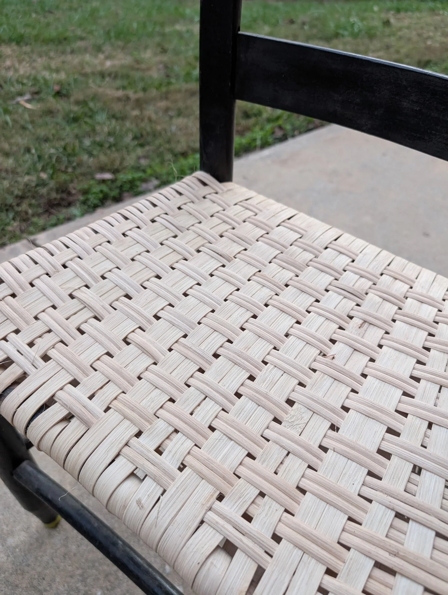 black chair2.jpg