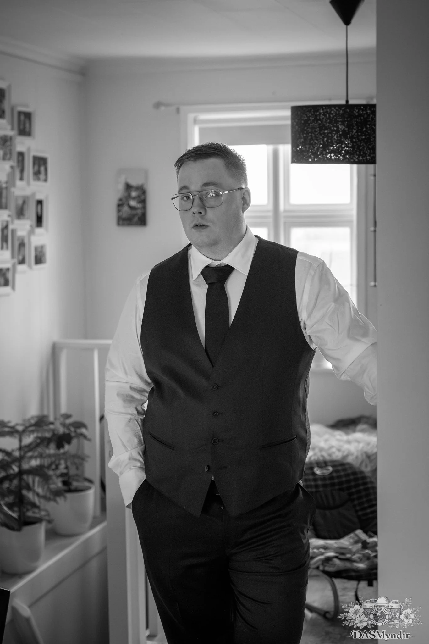 brúðkaupsmyndataka - brúðkaupsljósmyndari - undirbúningurinn - reykjavík (27).jpg
