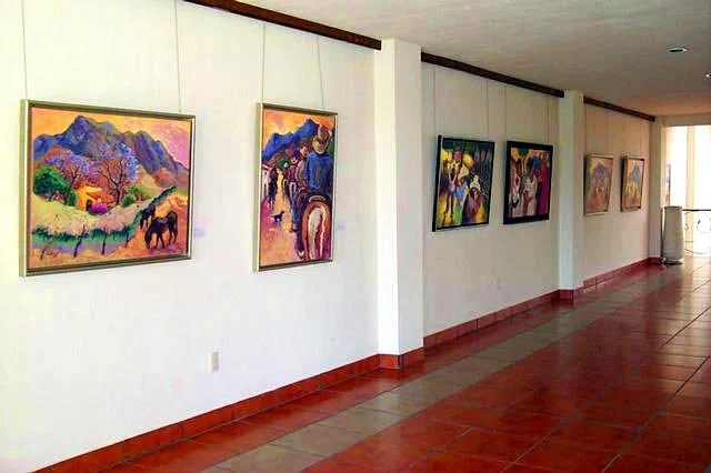 Sala ll upstairs  