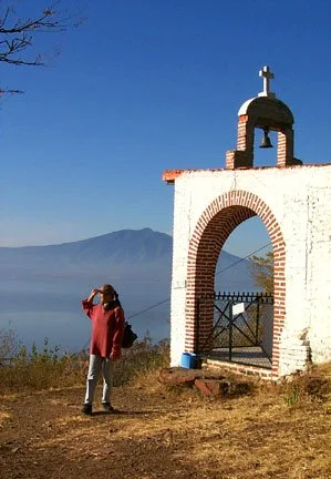 up high at "la capilla" - la artista