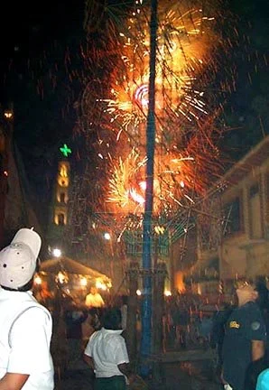 shooting off the "castillo" at Ajijic's Novenario Fiestas