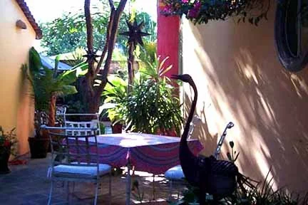 at sunset - patio de la artista