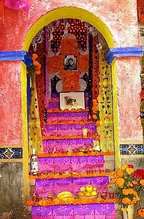altar on Dia de los Muertos