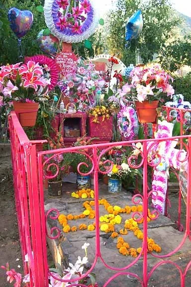 grave on the Day of the Dead - Ajijic's Pantheon