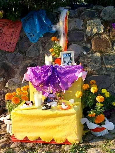altar for Day of the Dead - Ajijic village