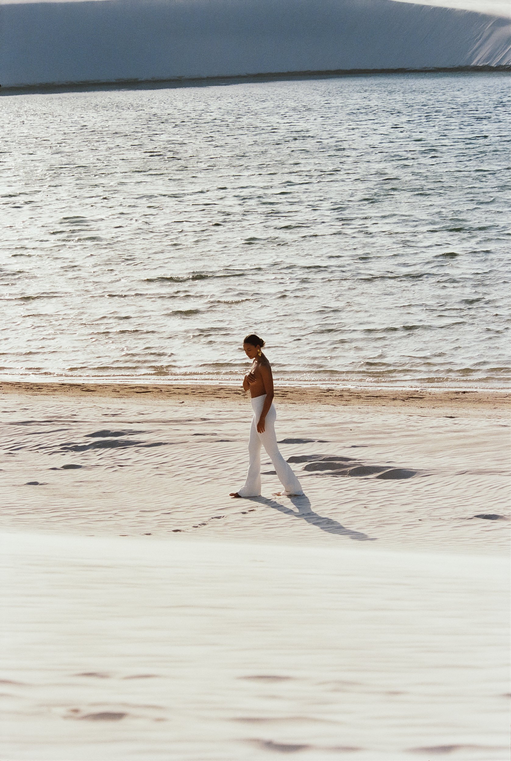 niya-swim-lencois-maranhenses-brazil-eduarda-goa-23.jpg