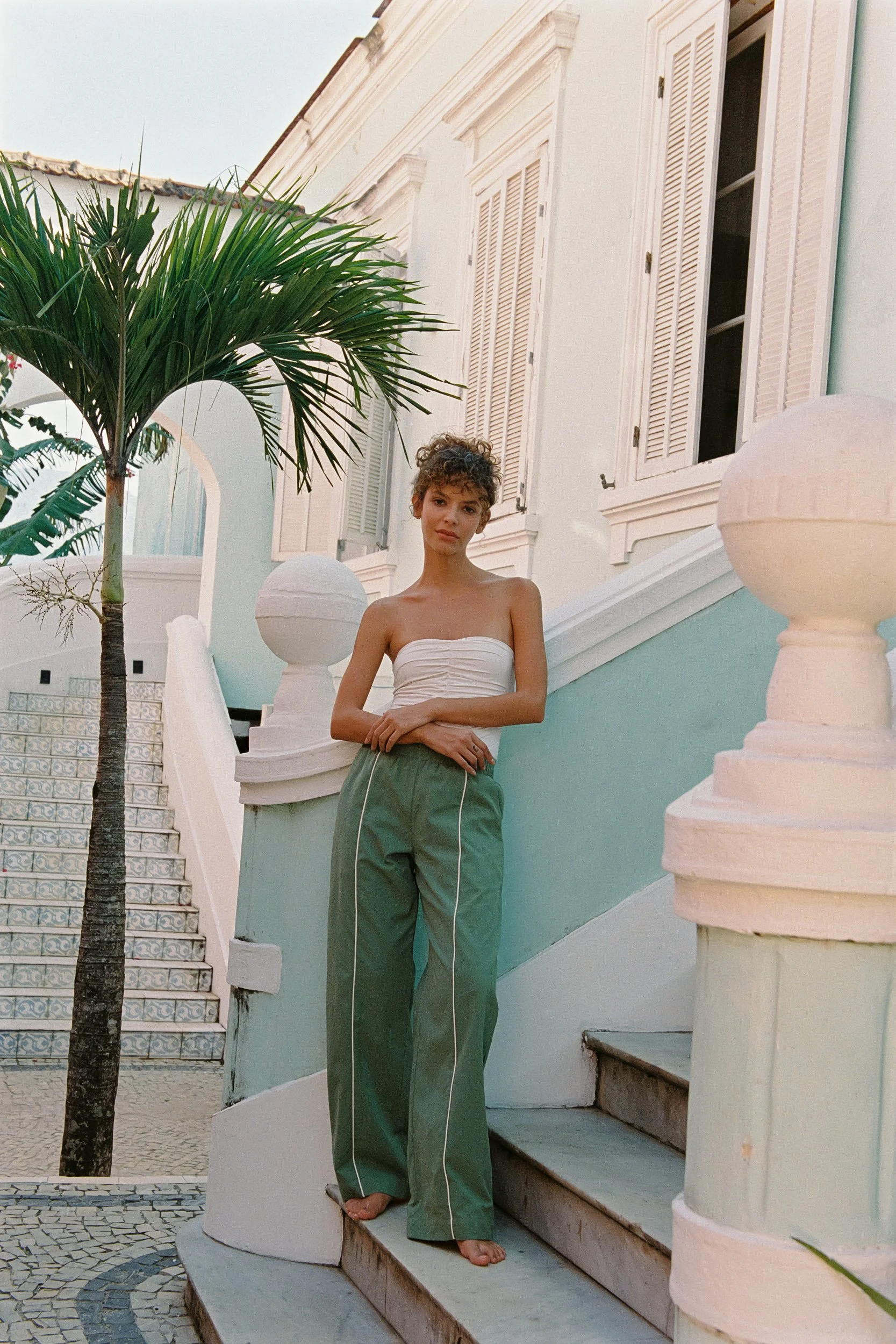 vntta-fw24-new-beginnings-rio-brazil-eduarda-goa-99.jpg