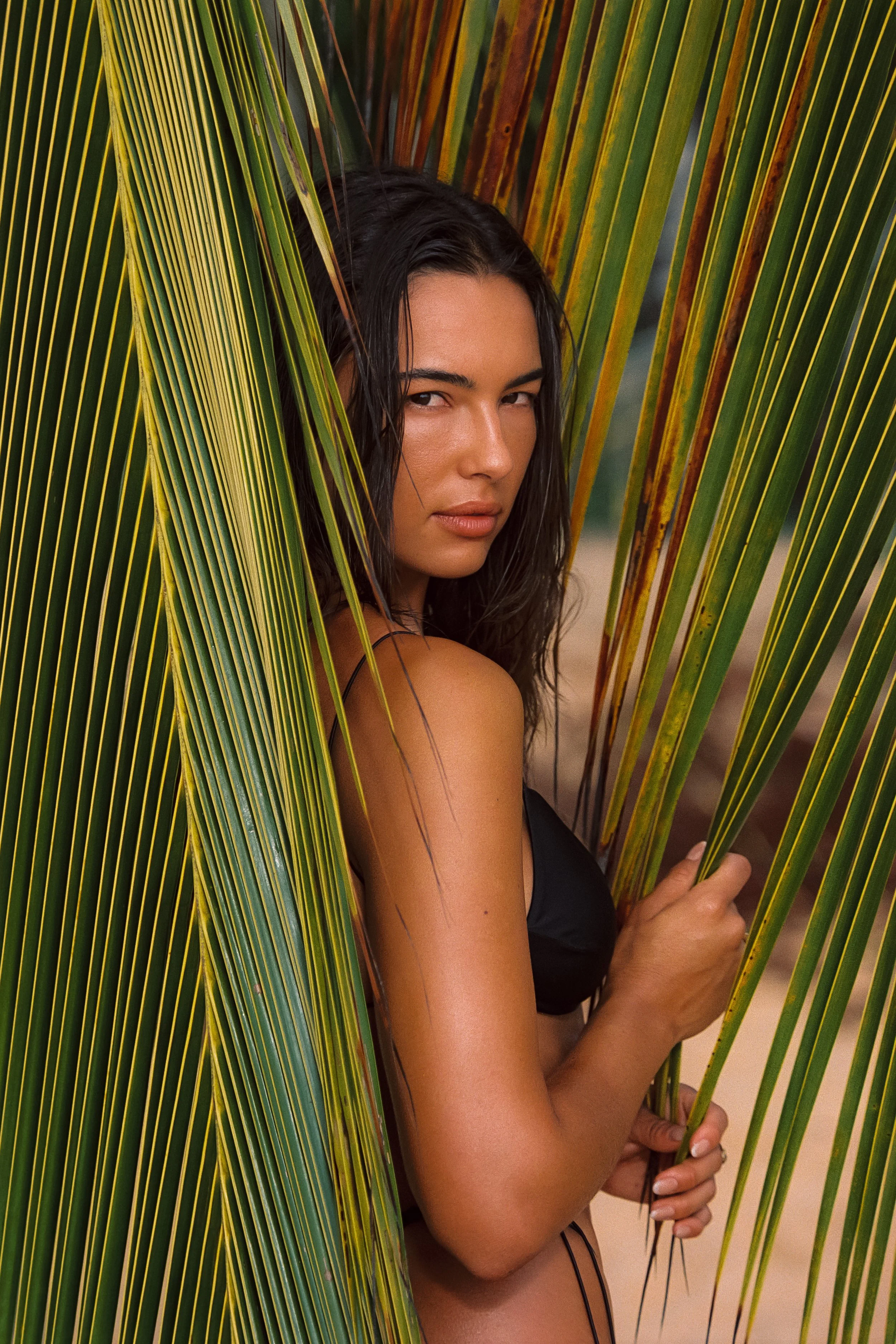 niya-swim-trancoso-bahia-brazil-eduarda-goa-31.jpg