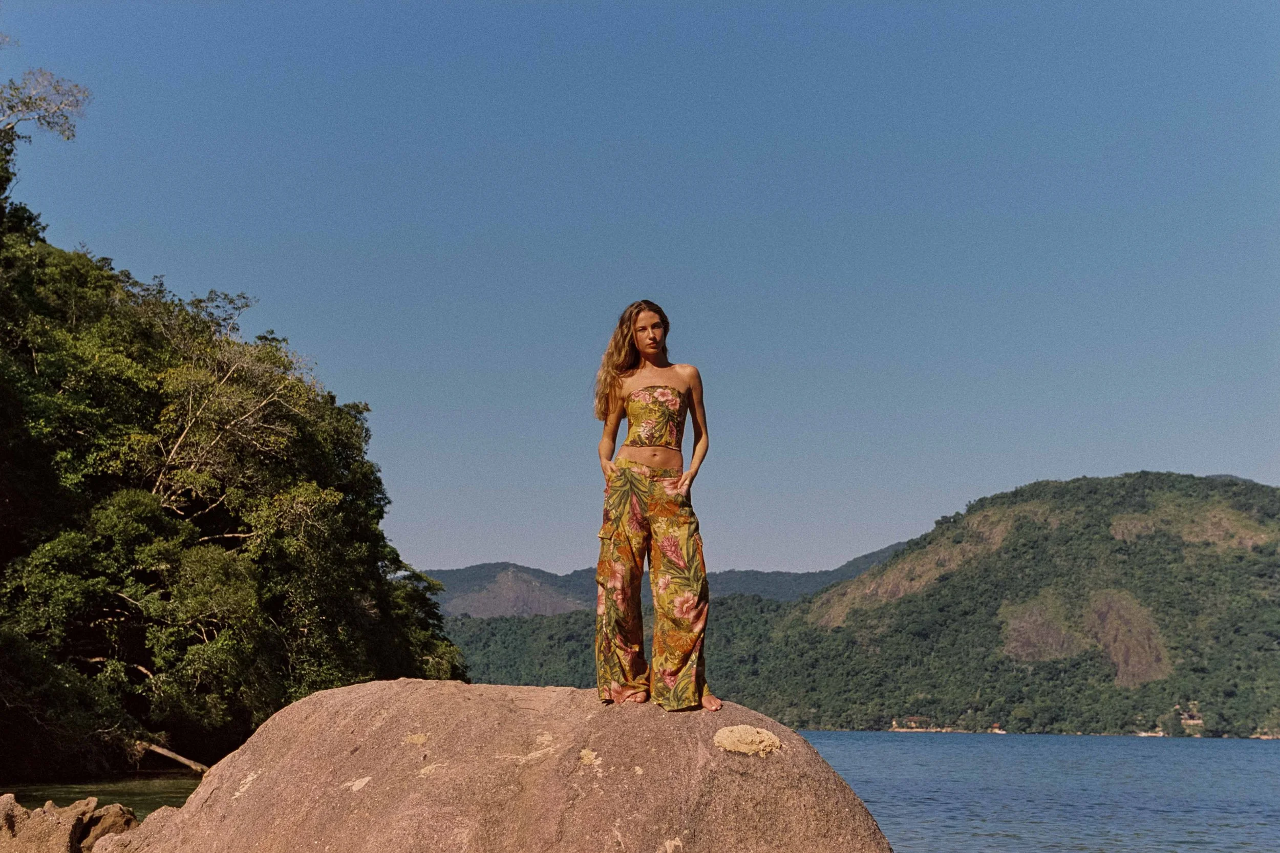 triya-ss26-paraty-brazil-eduarda-goa-103.jpg