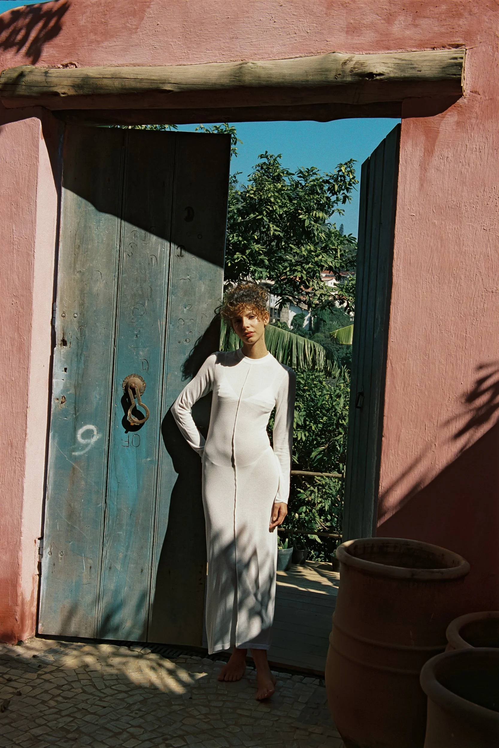 vntta-fw24-new-beginnings-rio-brazil-eduarda-goa-62.jpg